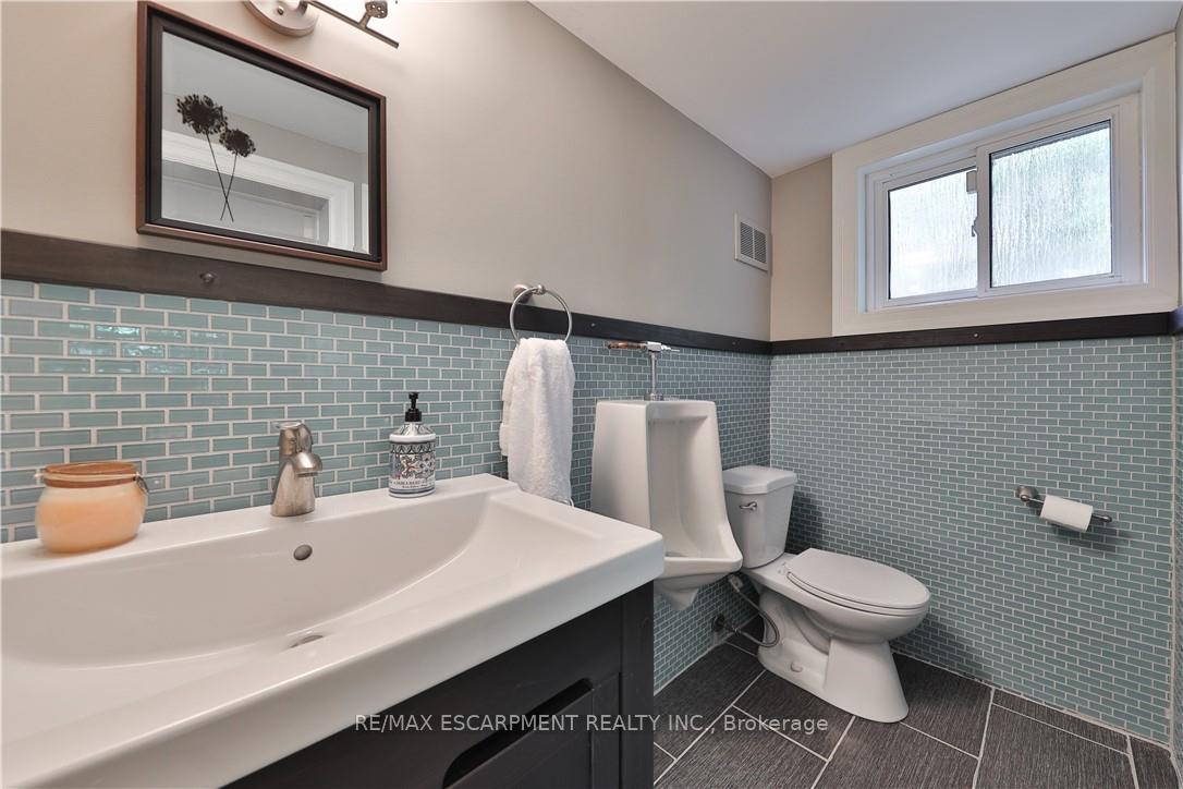 Photo 34 of 4071 Melba Place, Burlington, Shoreacres — HOMEH