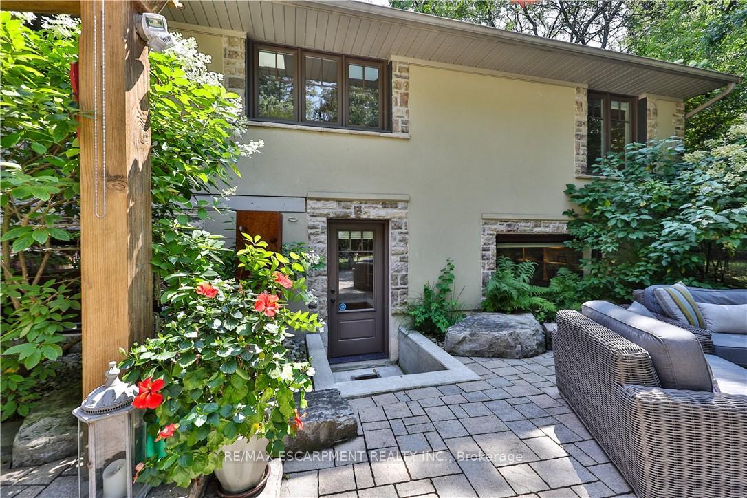 Photo 36 of 4071 Melba Place, Burlington, Shoreacres — HOMEH