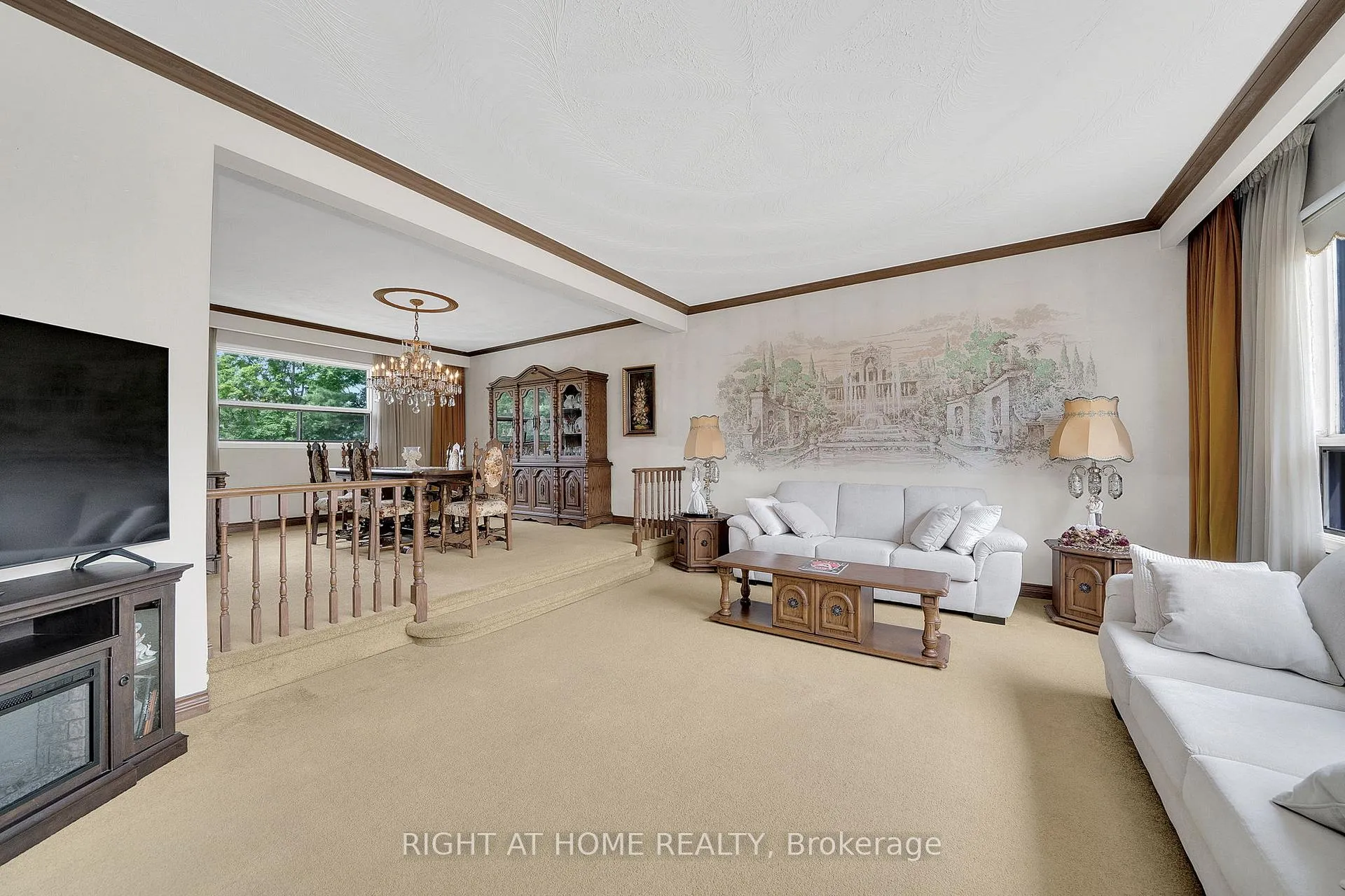 Photo 8 of 28 Klein's Ridge, Vaughan, Kleinburg — HOMEH