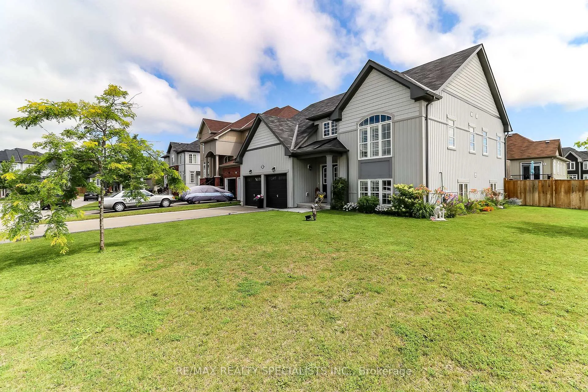 Photo 2 of 230 Roy Drive, Clearview, Stayner — HOMEH