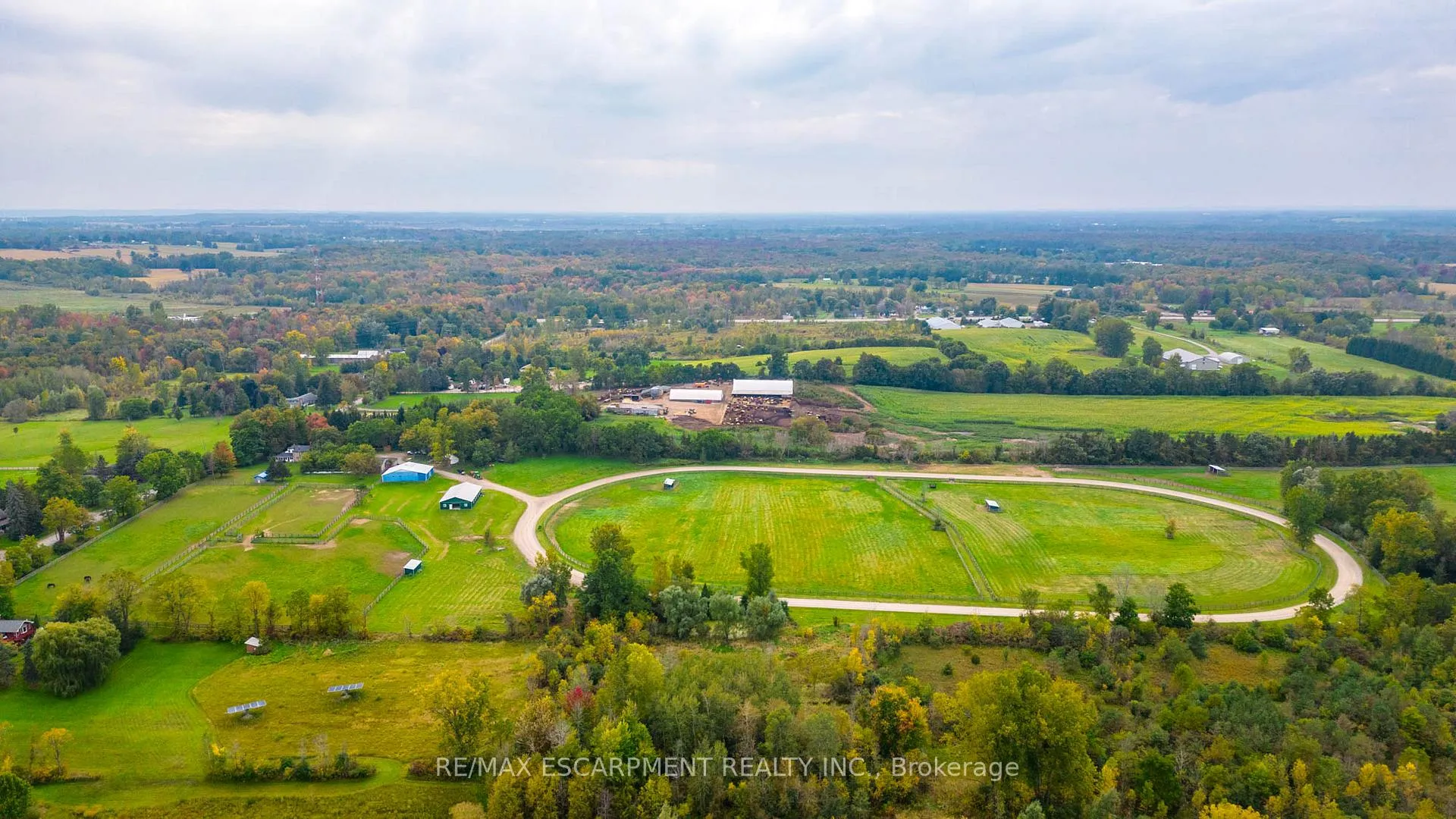 Photo 4 of 65 7th Concession Road E, Hamilton, Rural Flamborough — HOMEH
