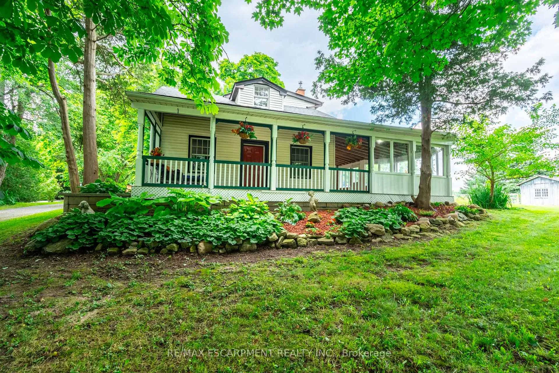 Photo 5 of 65 7th Concession Road E, Hamilton, Rural Flamborough — HOMEH