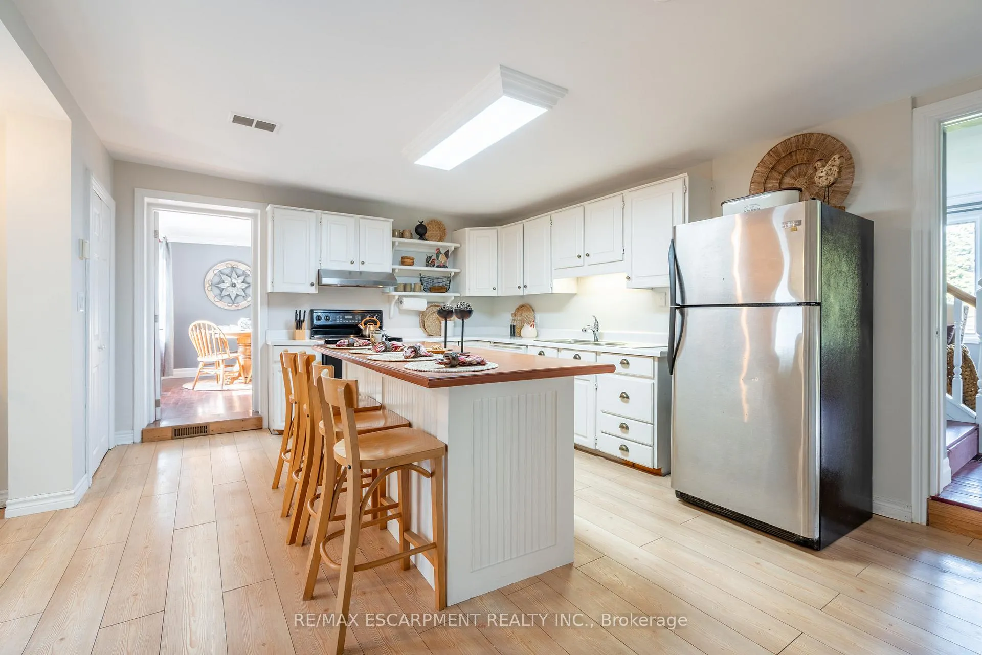 Photo 7 of 65 7th Concession Road E, Hamilton, Rural Flamborough — HOMEH