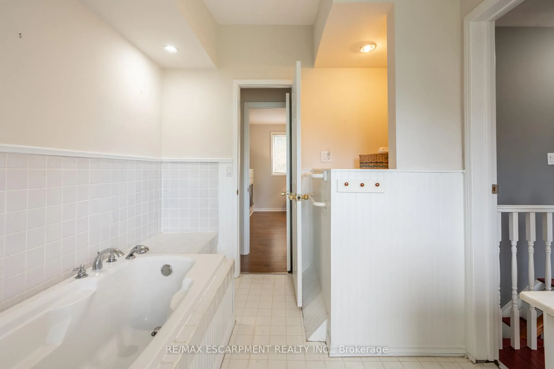 Photo 20 of 65 7th Concession Road E, Hamilton, Rural Flamborough — HOMEH