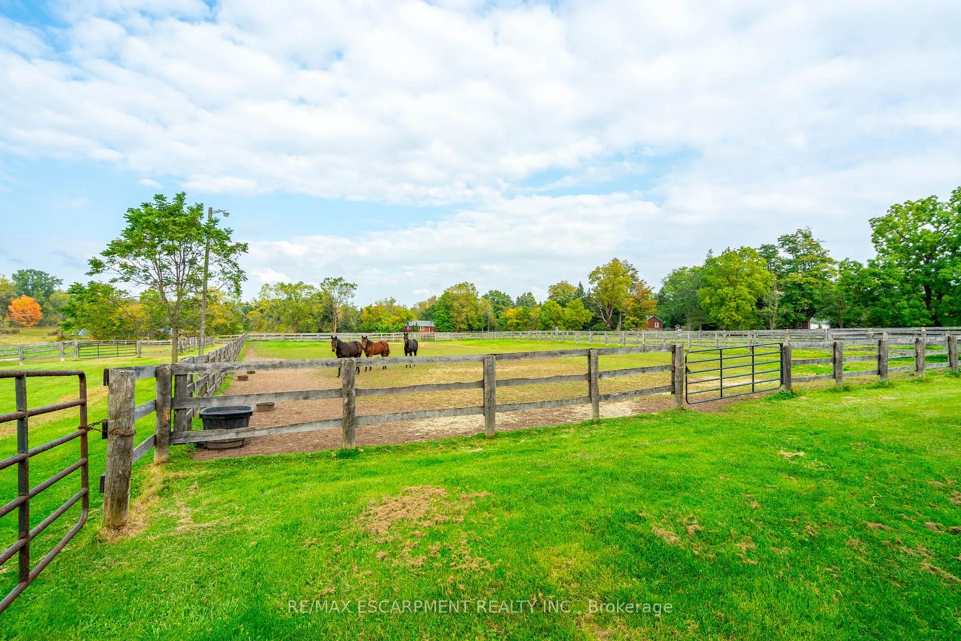 Photo 32 of 65 7th Concession Road E, Hamilton, Rural Flamborough — HOMEH