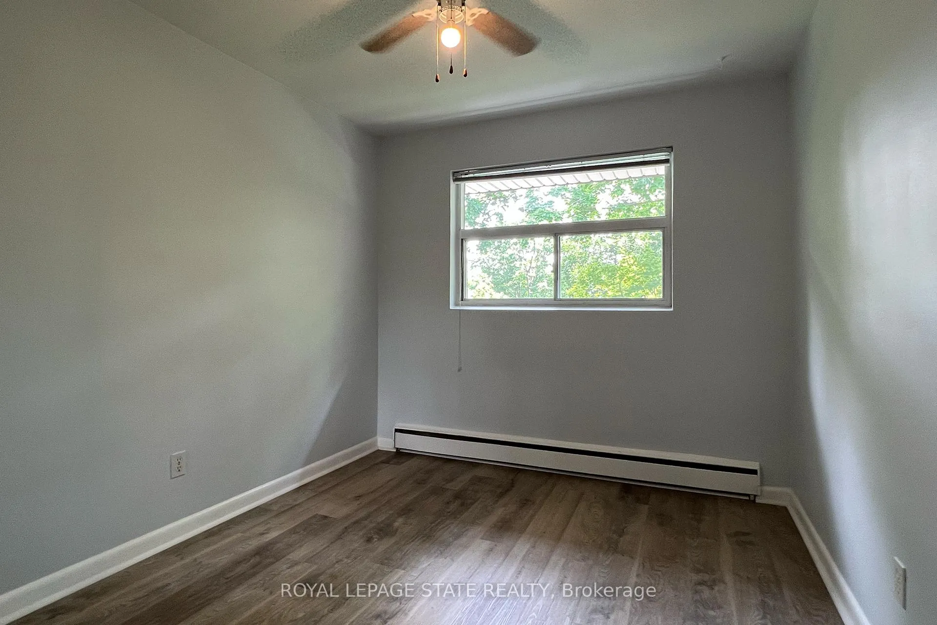 Photo 16 of 15 Hunter Court, Hamilton, Dundas — HOMEH