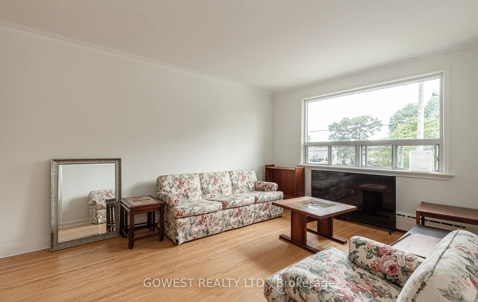 Photo 16 of 126 Barker Avenue, Toronto, Danforth Village-East York — HOMEH