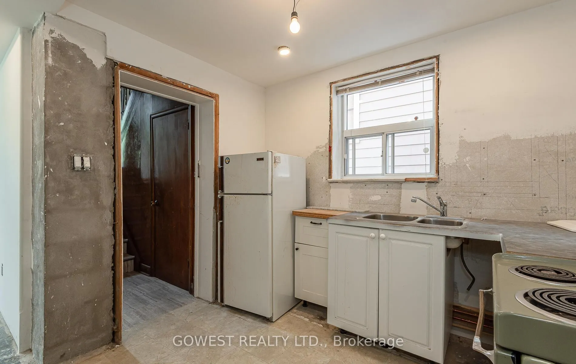 Photo 30 of 126 Barker Avenue, Toronto, Danforth Village-East York — HOMEH