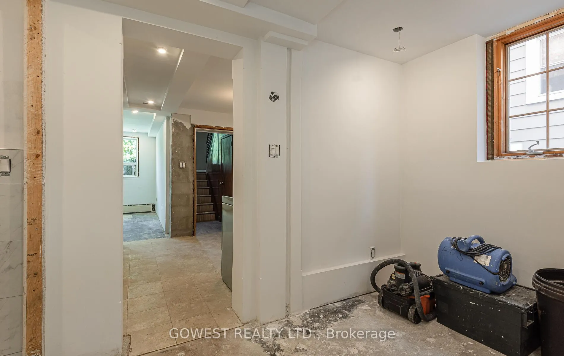 Photo 34 of 126 Barker Avenue, Toronto, Danforth Village-East York — HOMEH