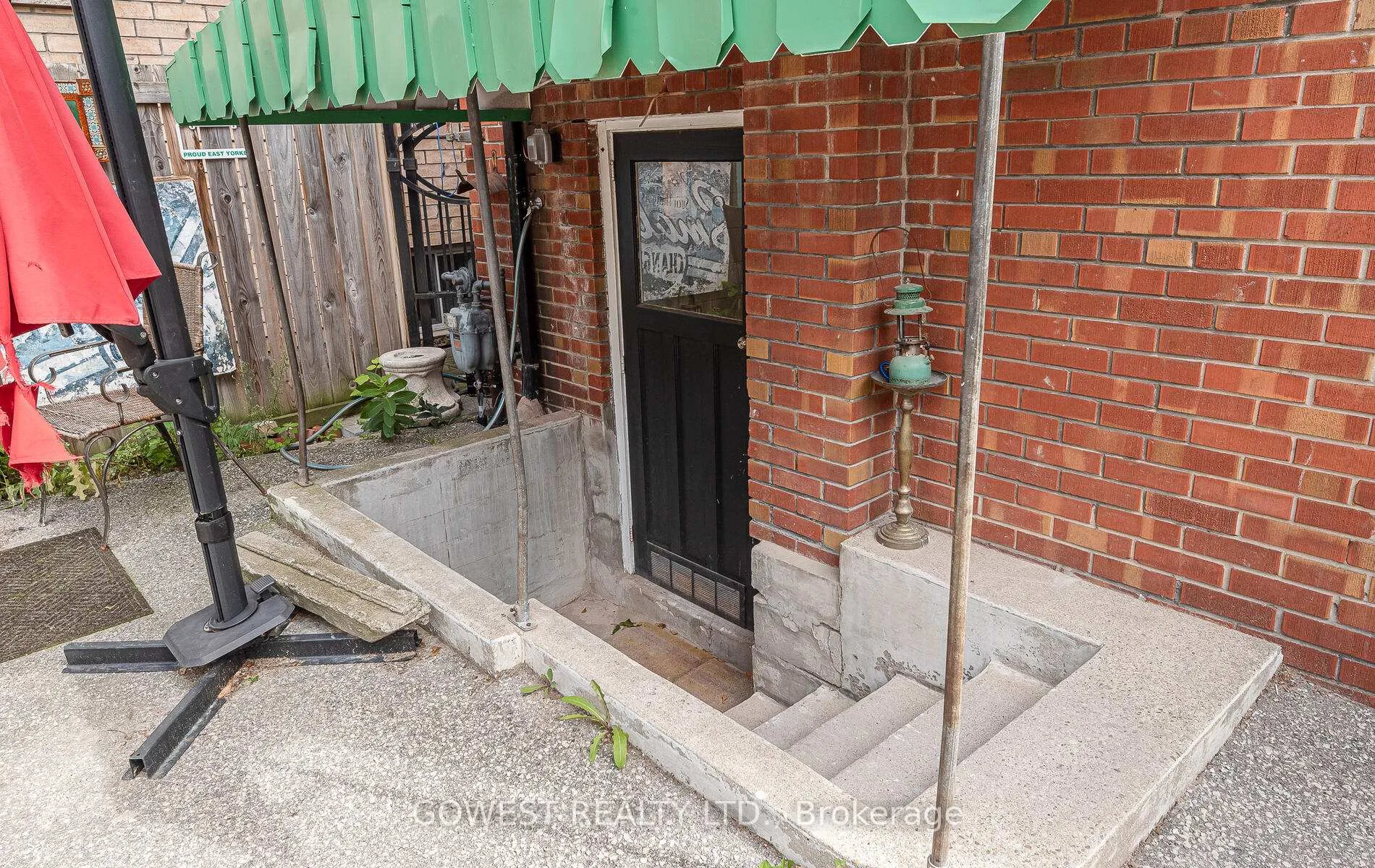 Photo 37 of 126 Barker Avenue, Toronto, Danforth Village-East York — HOMEH
