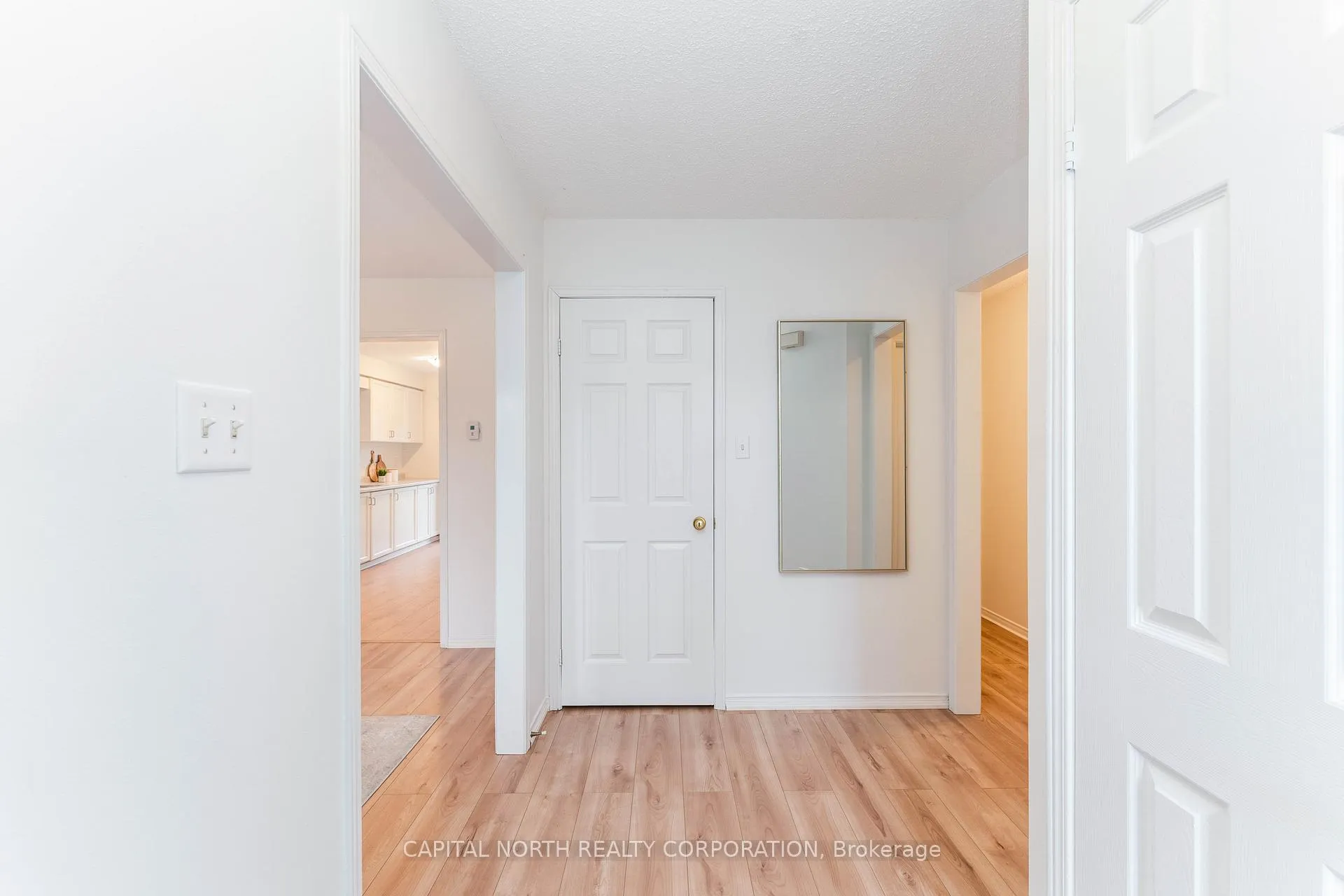 Photo 7 of 50 Taylor Drive, Barrie, Bayshore — HOMEH