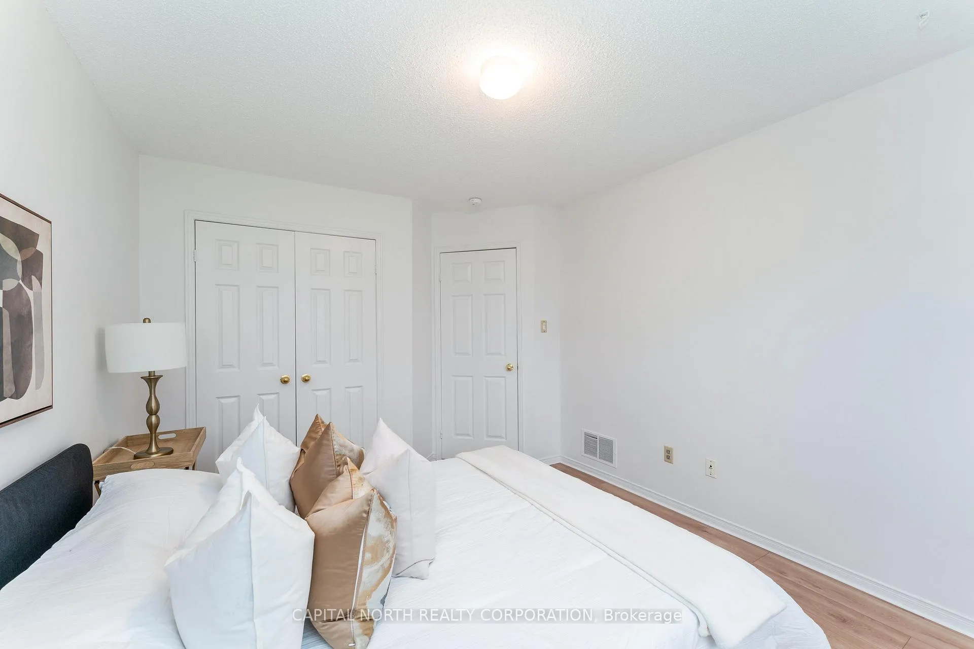 Photo 18 of 50 Taylor Drive, Barrie, Bayshore — HOMEH
