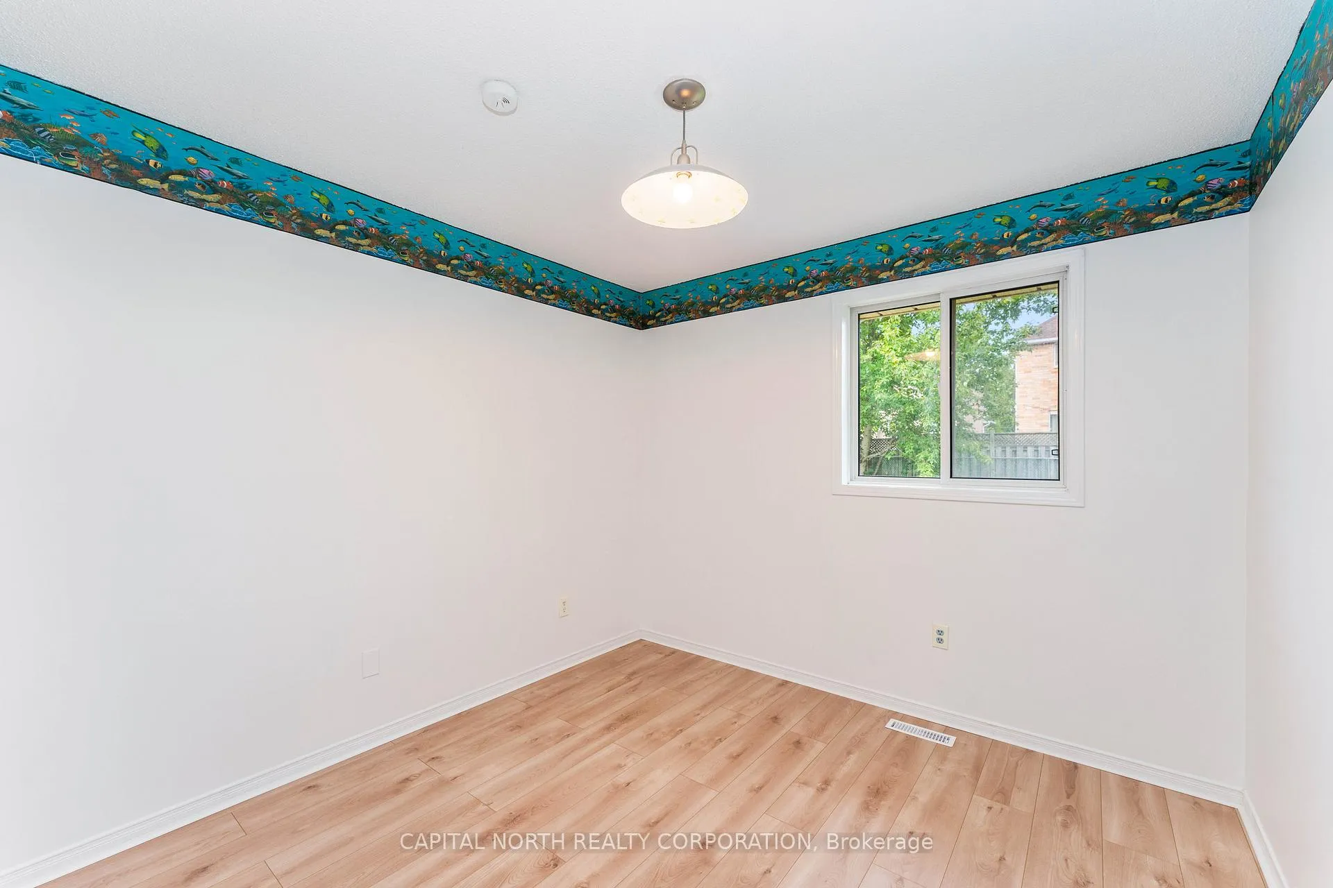 Photo 19 of 50 Taylor Drive, Barrie, Bayshore — HOMEH