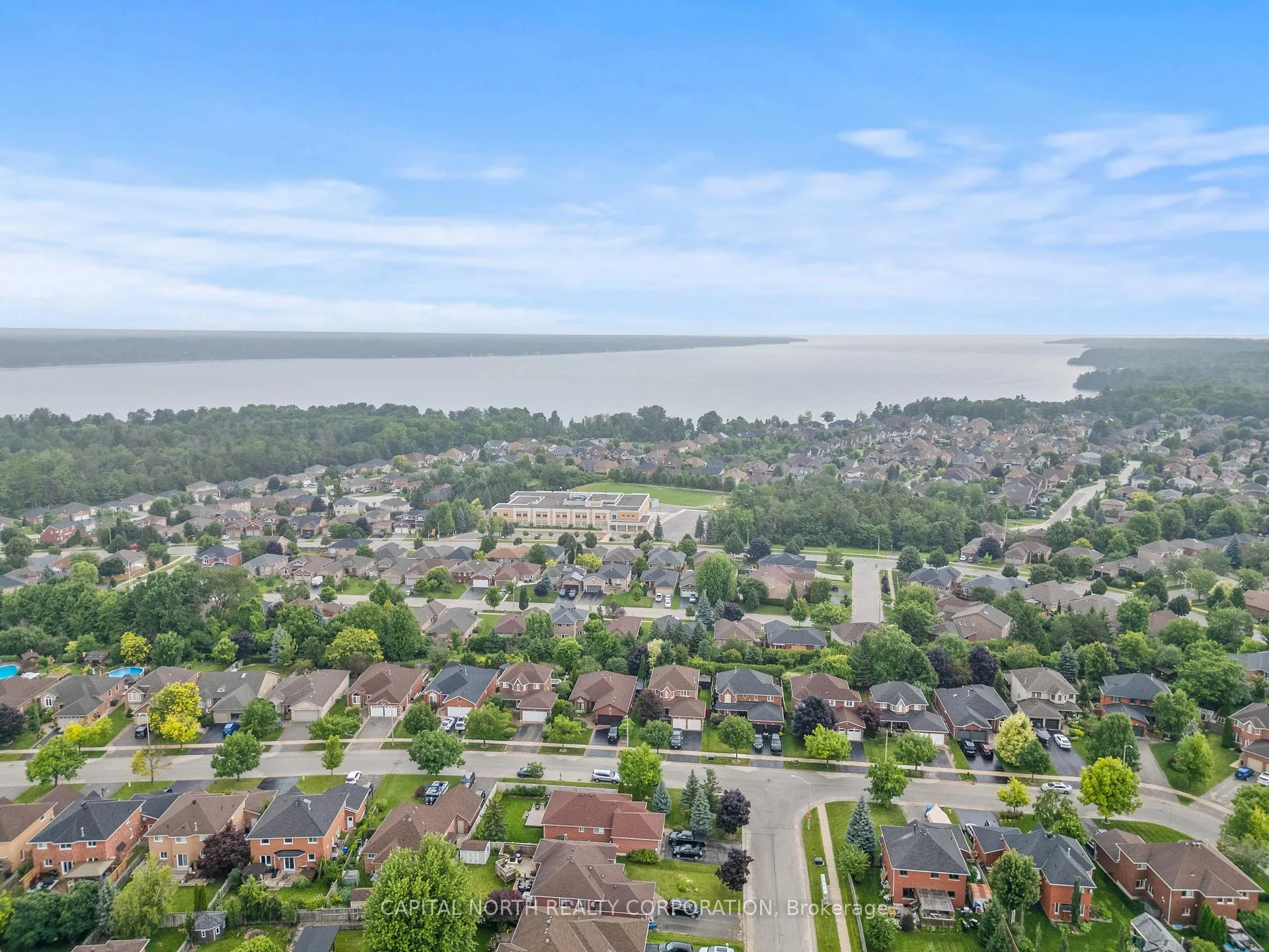 Photo 25 of 50 Taylor Drive, Barrie, Bayshore — HOMEH