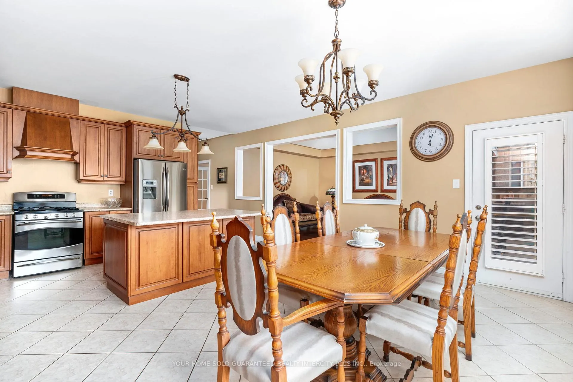 Photo 17 of 60 Noce Way, Vaughan, Vellore Village — HOMEH