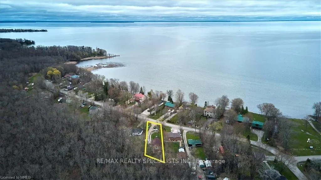 Photo 3 of 4264 Lakeview Drive, Ramara, Rural Ramara — HOMEH