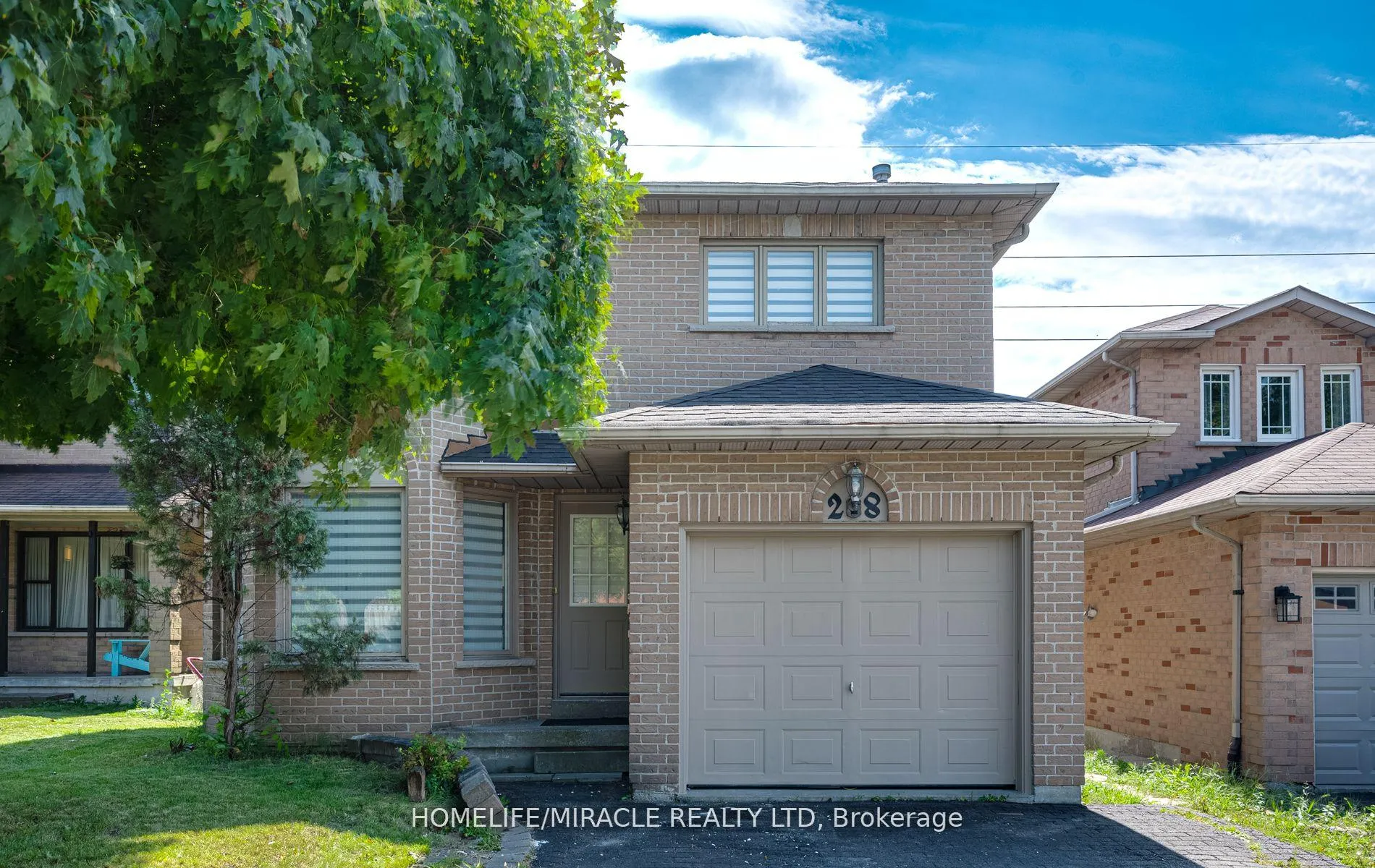 Photo 1 of 28 Murkar Crescent, Whitby, Blue Grass Meadows — HOMEH