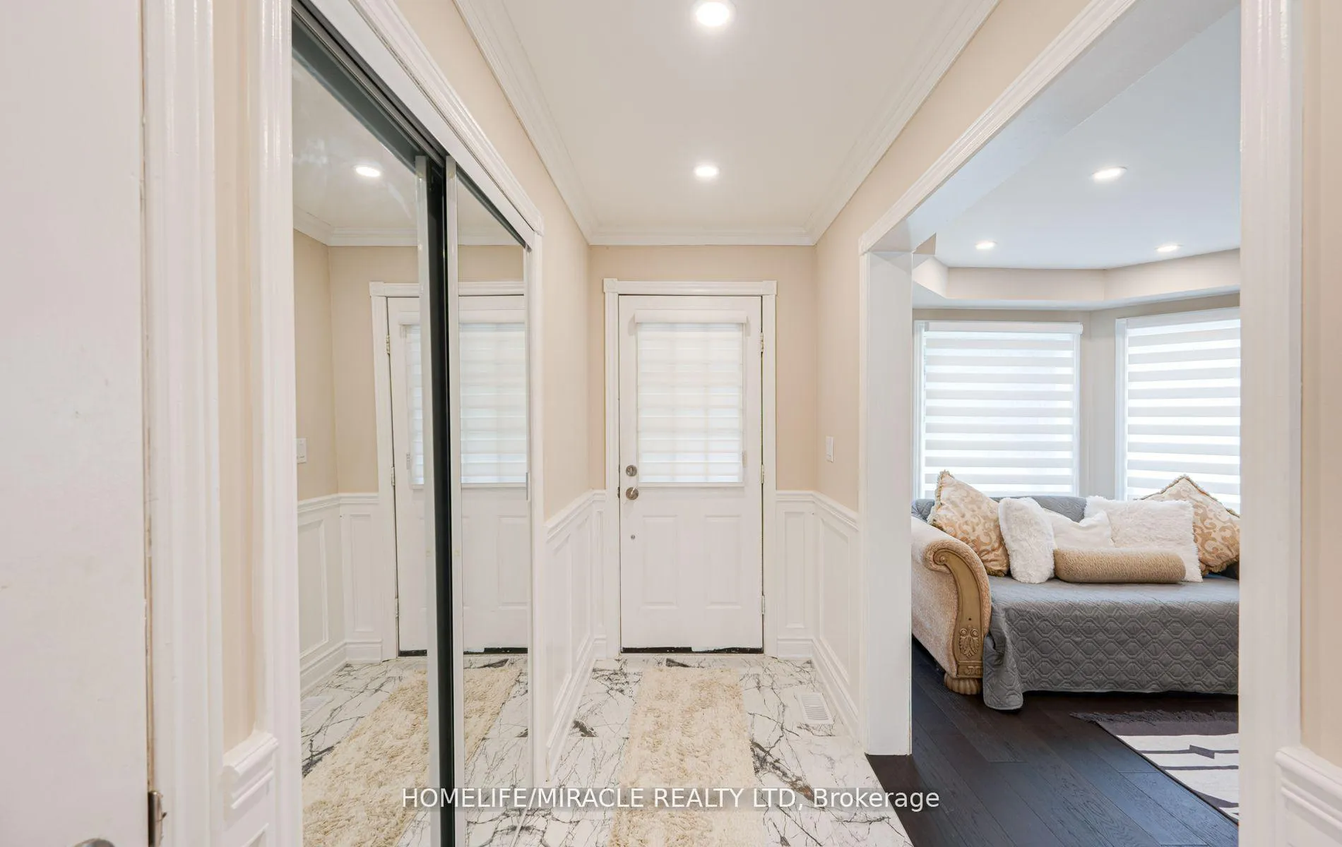 Photo 4 of 28 Murkar Crescent, Whitby, Blue Grass Meadows — HOMEH