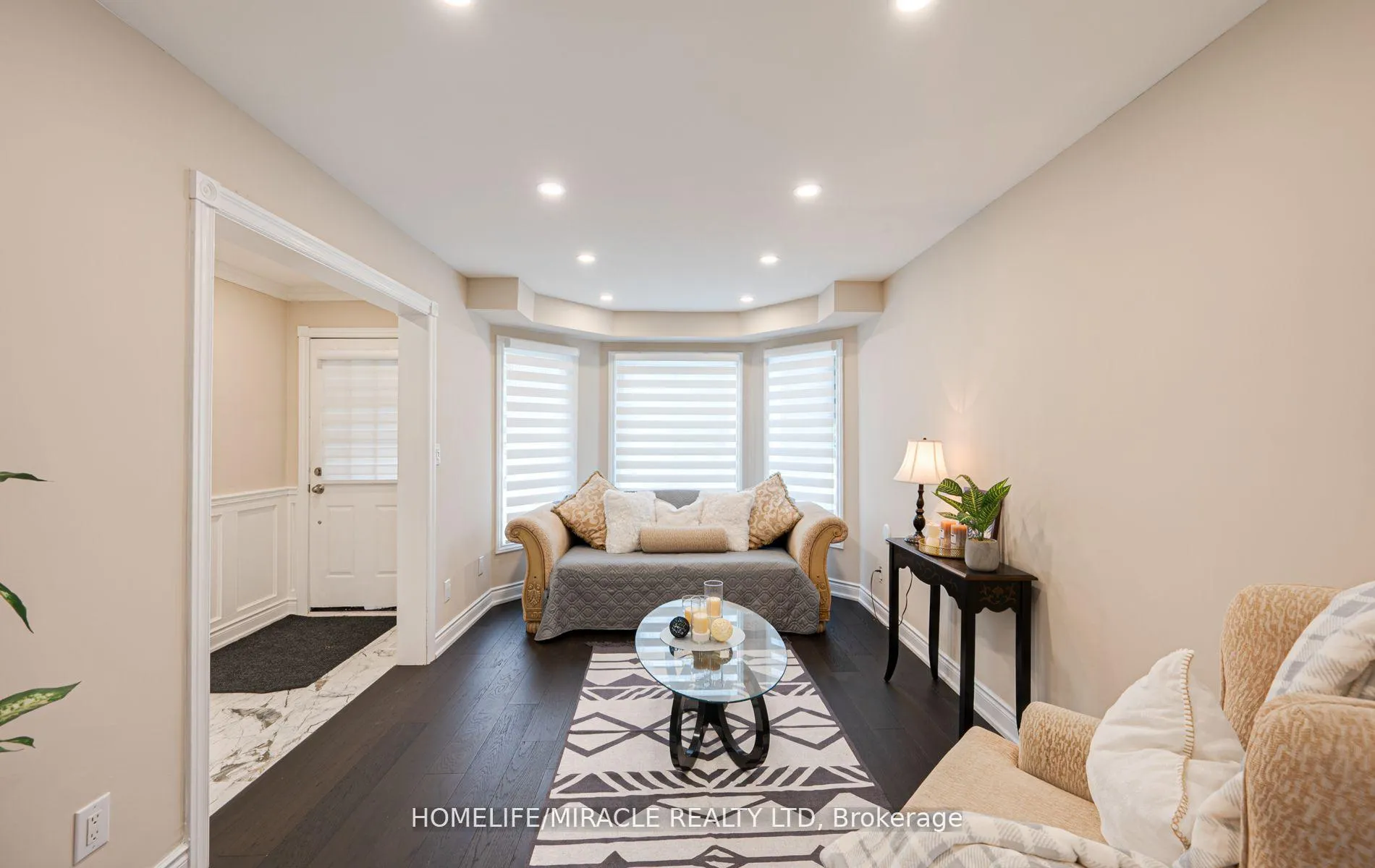 Photo 8 of 28 Murkar Crescent, Whitby, Blue Grass Meadows — HOMEH
