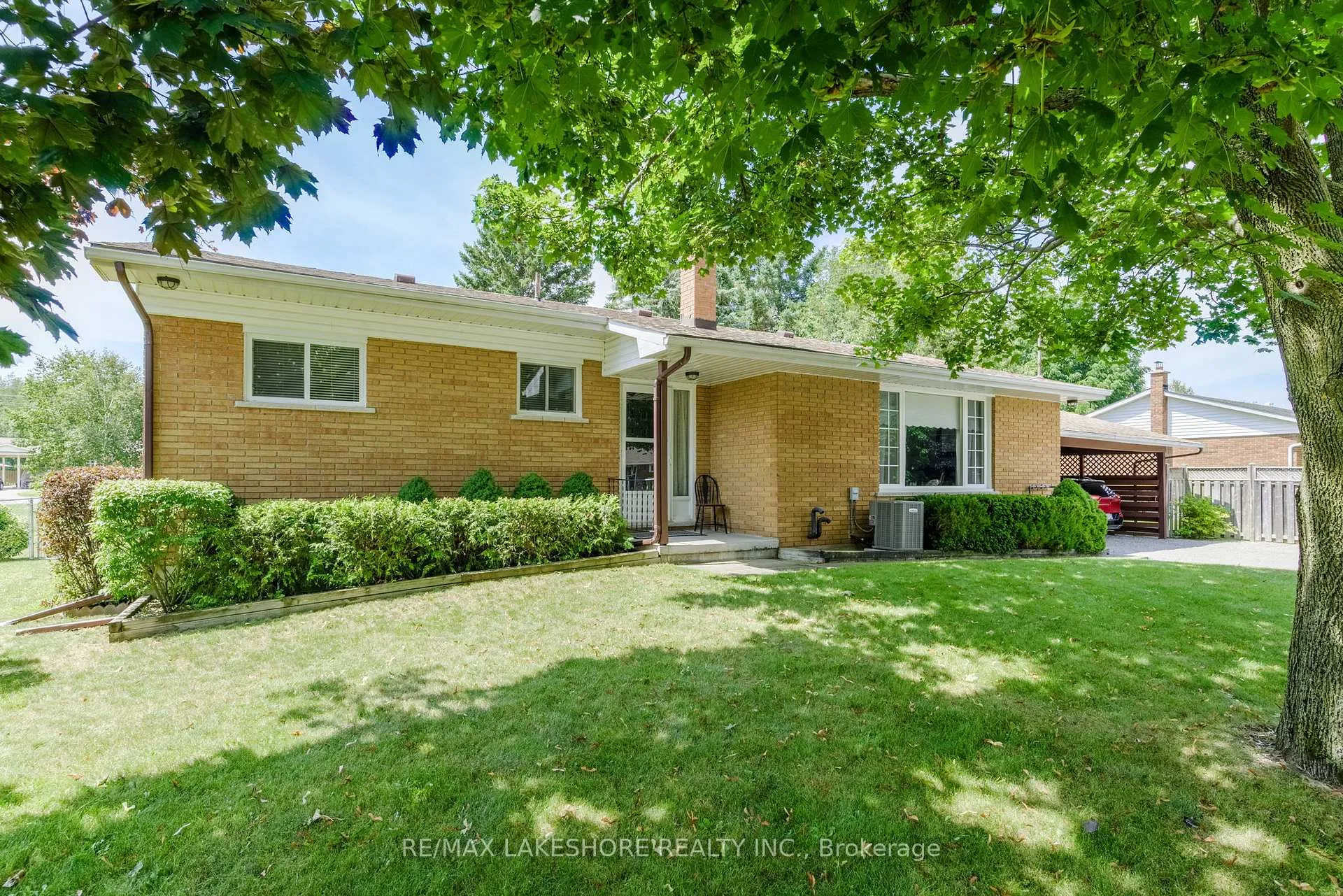Photo 2 of 8 Elm Avenue, Hamilton Township, Baltimore — HOMEH