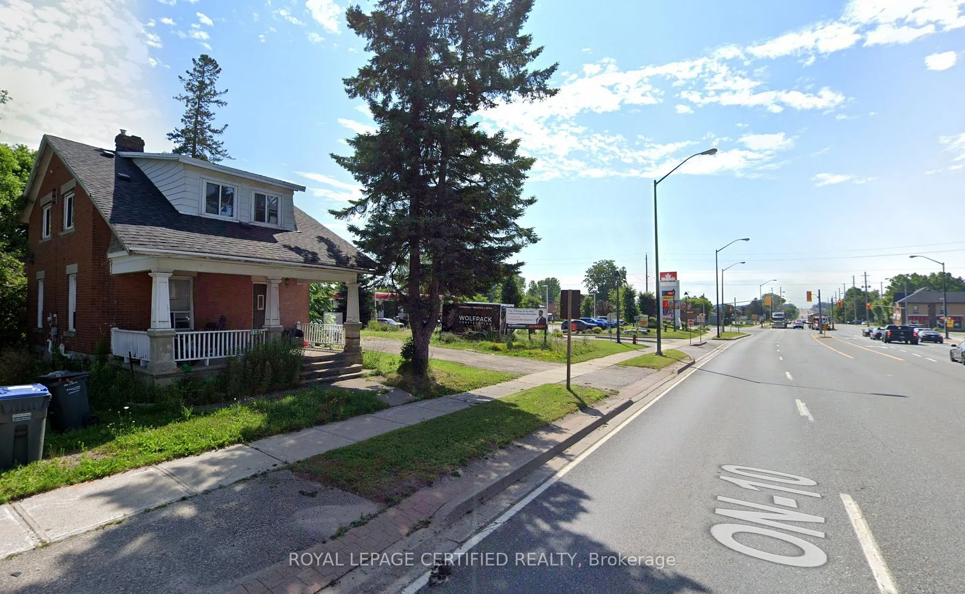Front of 18435+18431 Hurontario Street