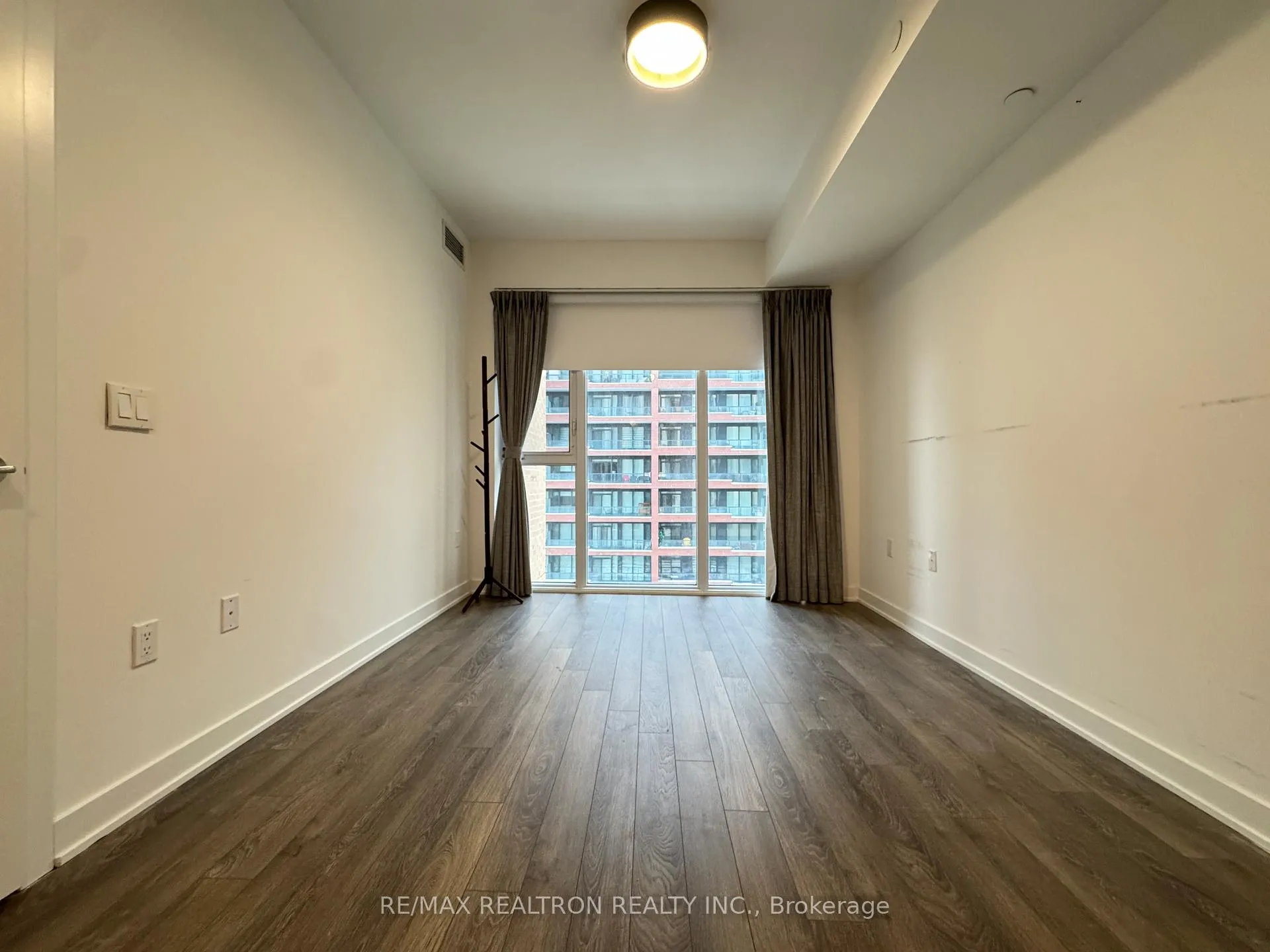 Photo 19 of Unit 507, 100 Eagle Rock Way, Vaughan, Maple — HOMEH