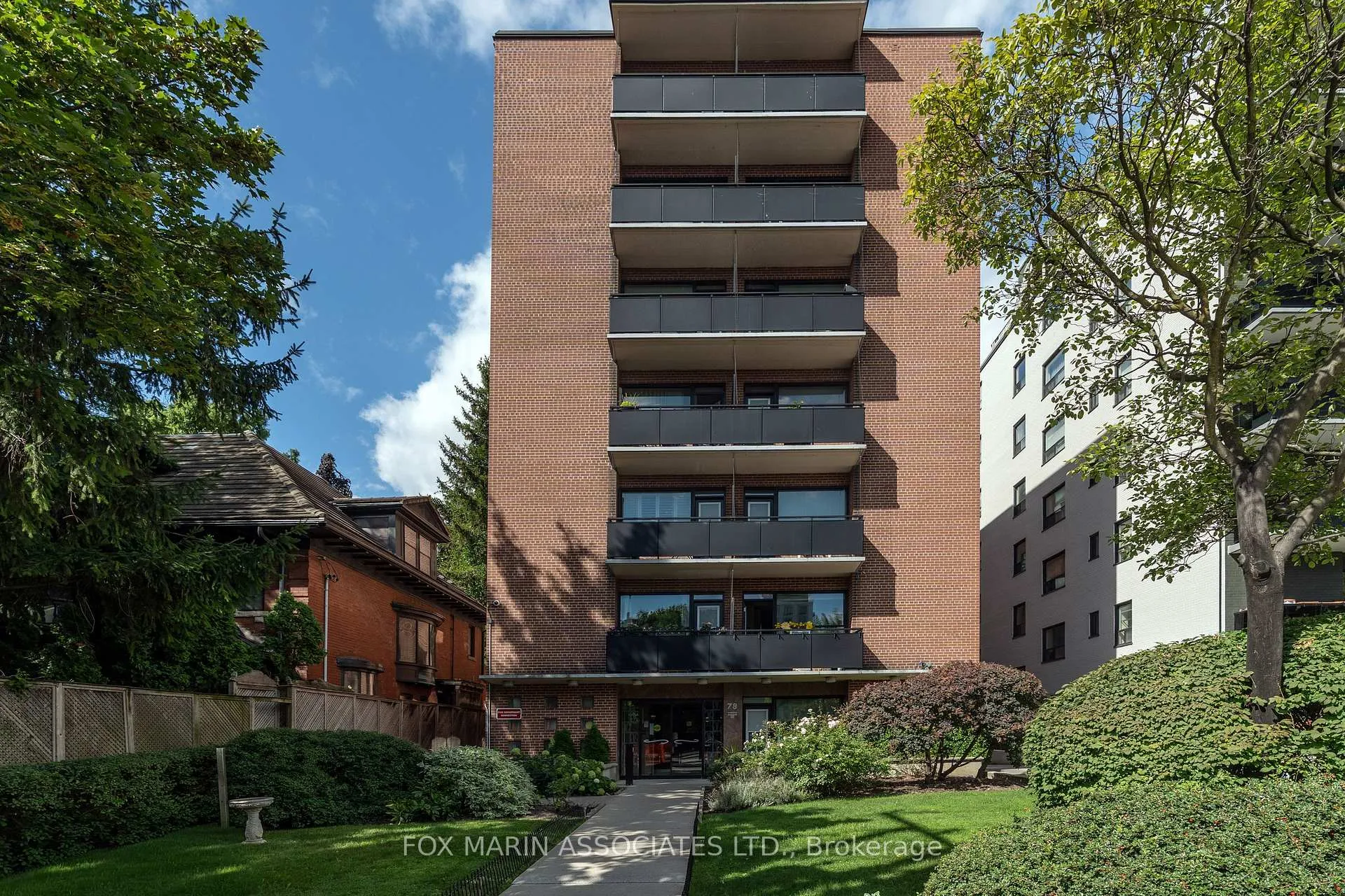 Front of Unit 601, 78 Warren Road