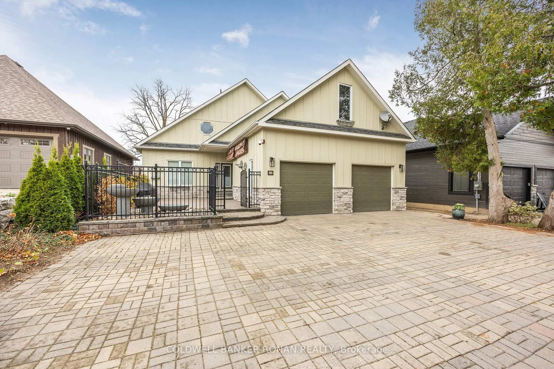 Photo 1 of 44 Elizabeth Street, New Tecumseth, Alliston — HOMEH