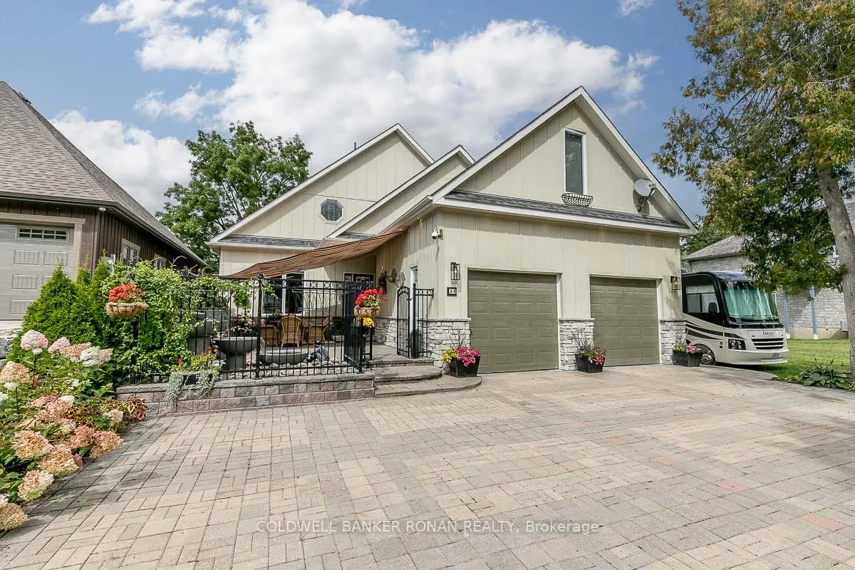 Photo 2 of 44 Elizabeth Street, New Tecumseth, Alliston — HOMEH