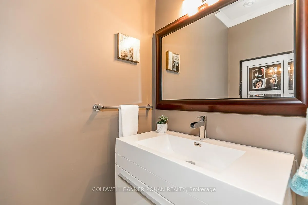 Photo 20 of 44 Elizabeth Street, New Tecumseth, Alliston — HOMEH