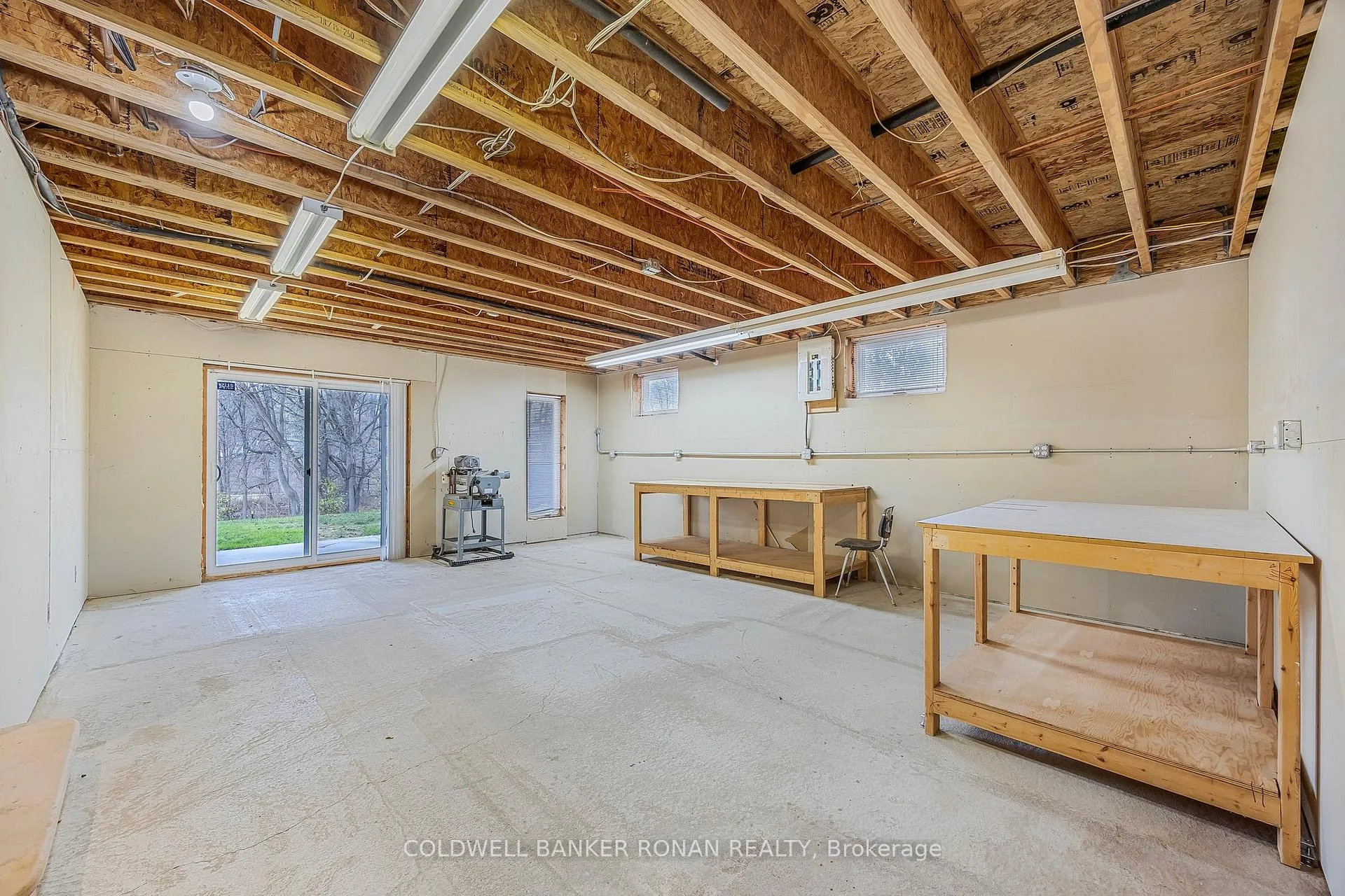 Photo 29 of 44 Elizabeth Street, New Tecumseth, Alliston — HOMEH