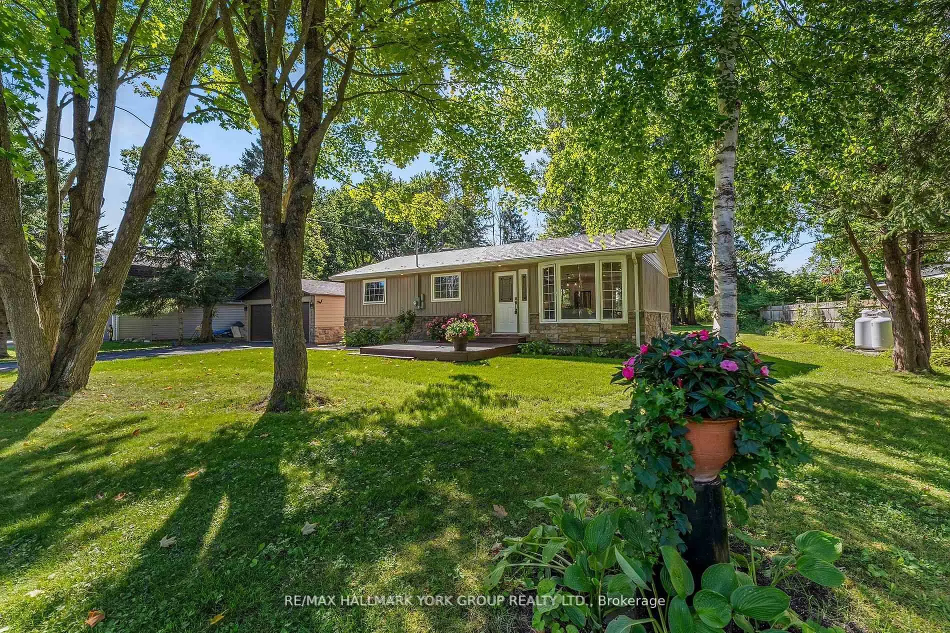 Photo 3 of 60 Ball Avenue E, Brock, Rural Brock — HOMEH