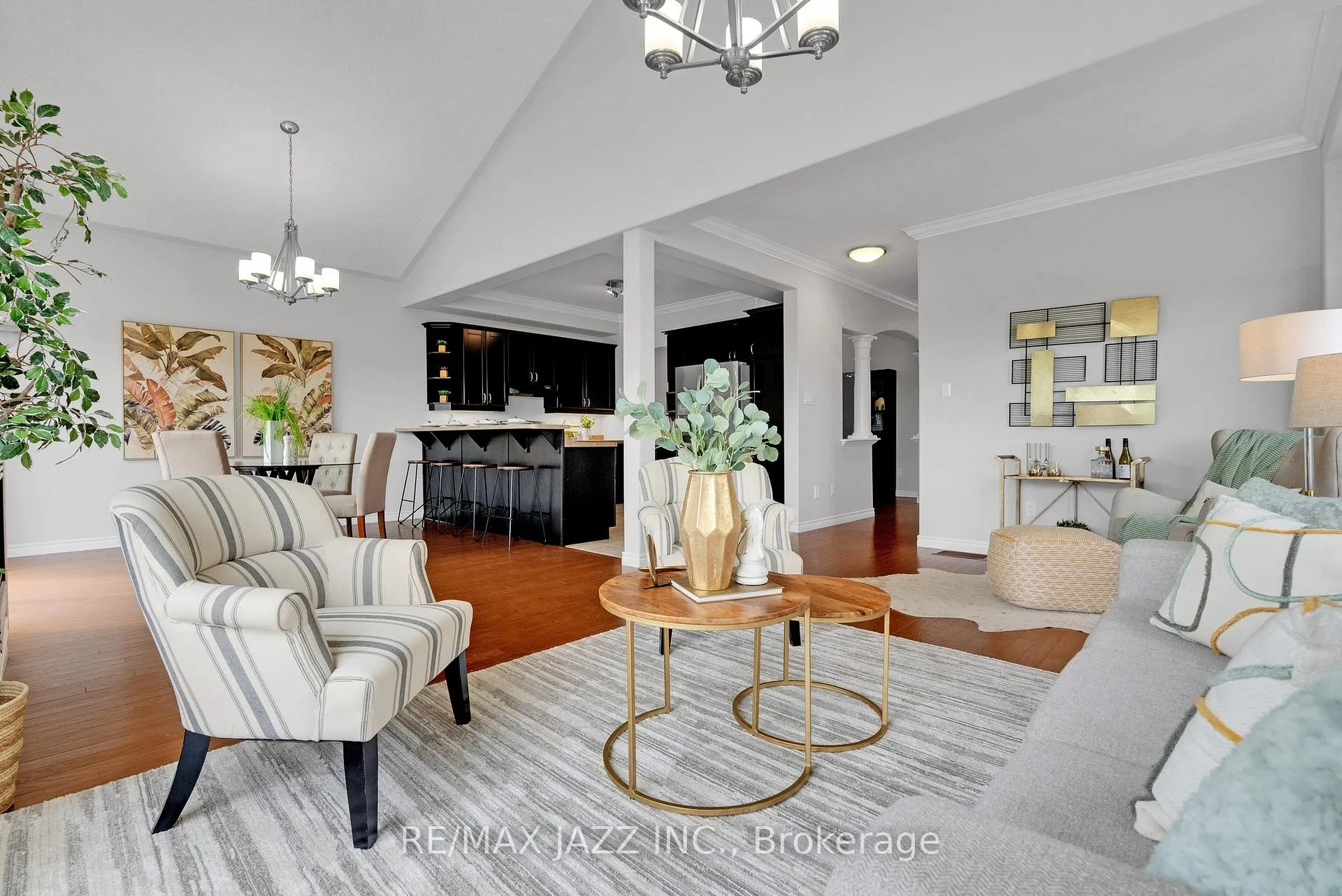 Photo 19 of 219 Fenning Drive, Clarington, Courtice — HOMEH