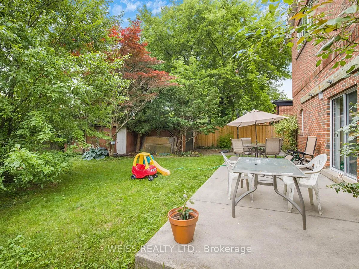 Photo 32 of 81 Brucewood Crescent, Toronto, Englemount-Lawrence — HOMEH