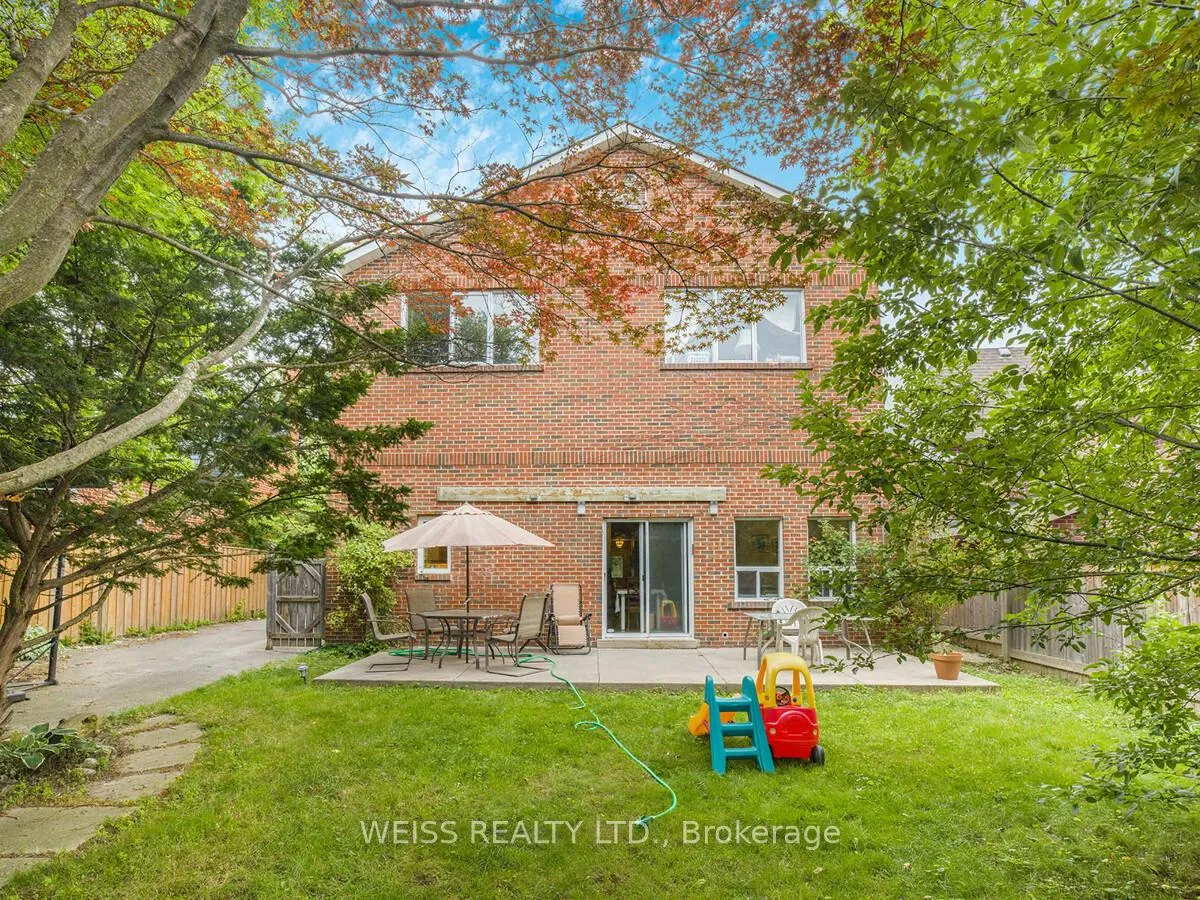 Photo 33 of 81 Brucewood Crescent, Toronto, Englemount-Lawrence — HOMEH