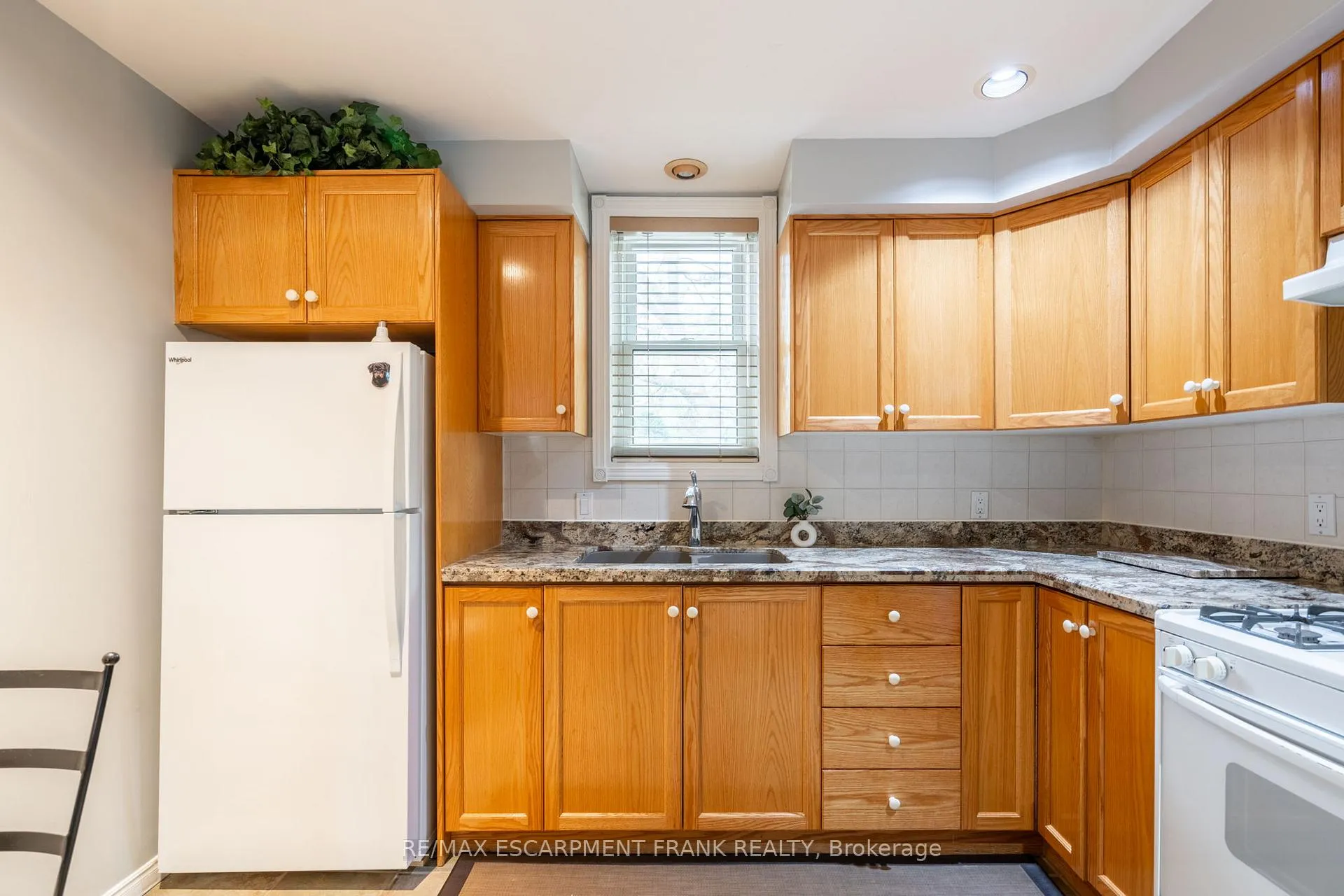 Photo 17 of 202 Canada Street, Hamilton, Kirkendall — HOMEH