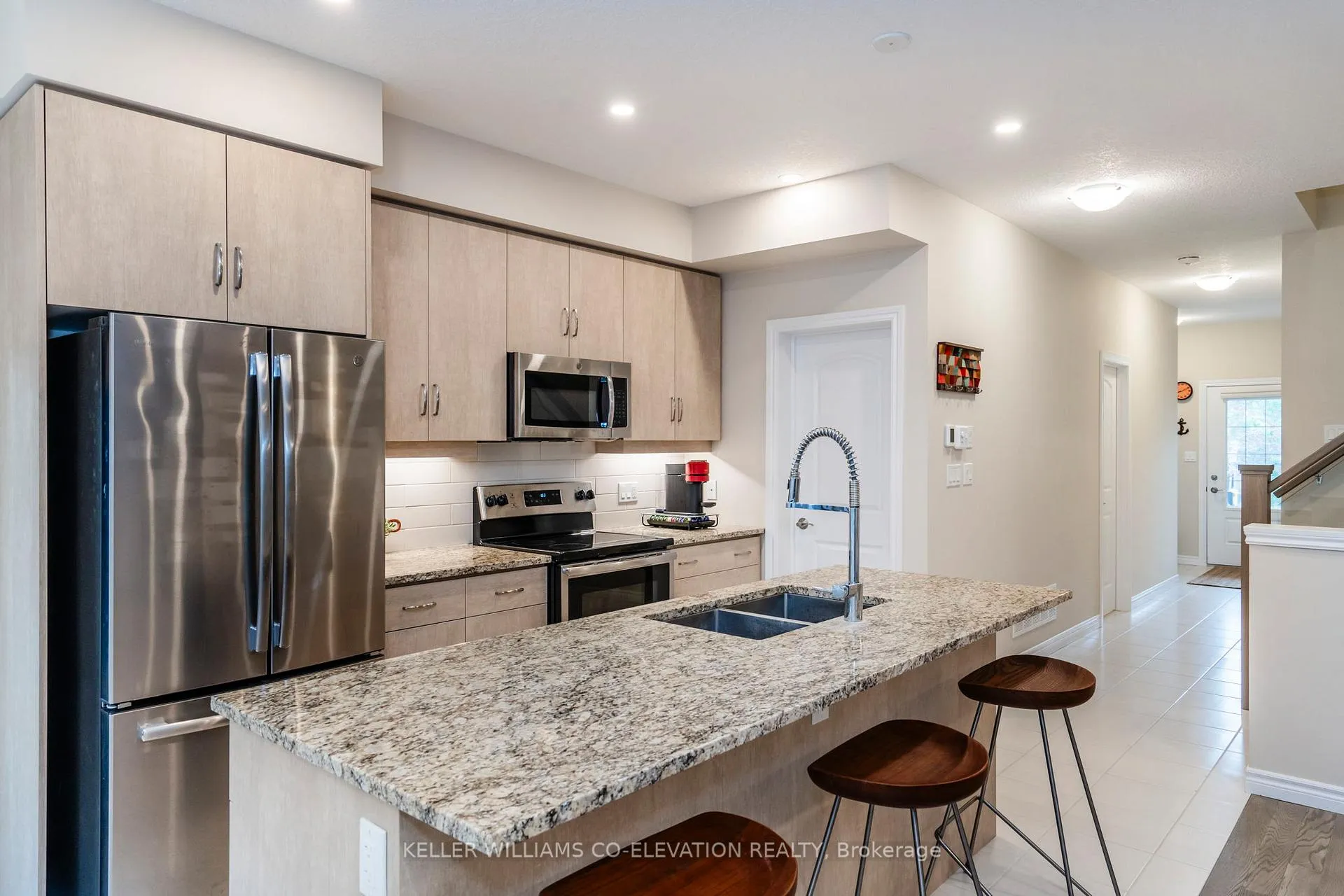 Photo 6 of 963 Wright Drive, Midland — HOMEH