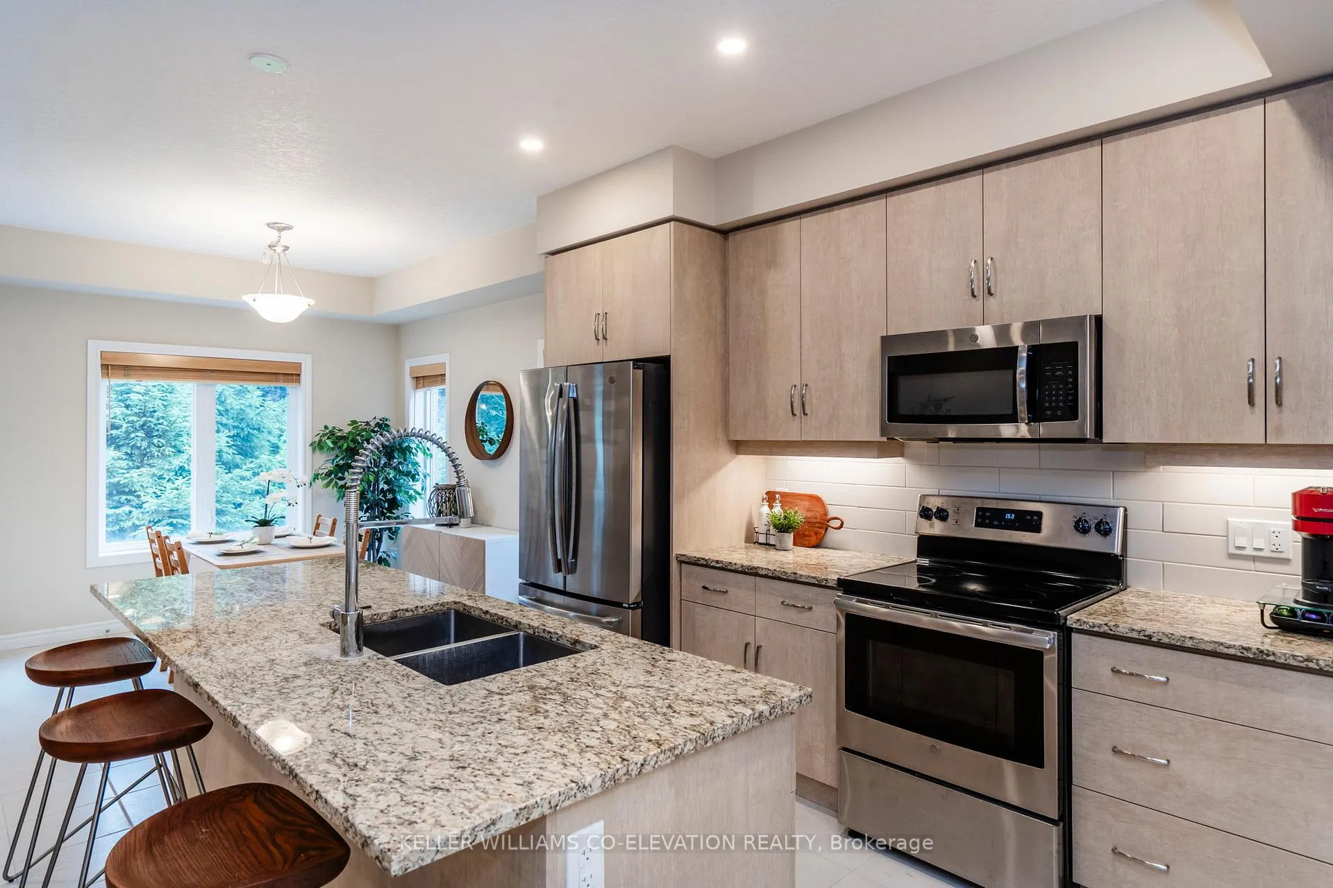 Photo 8 of 963 Wright Drive, Midland — HOMEH