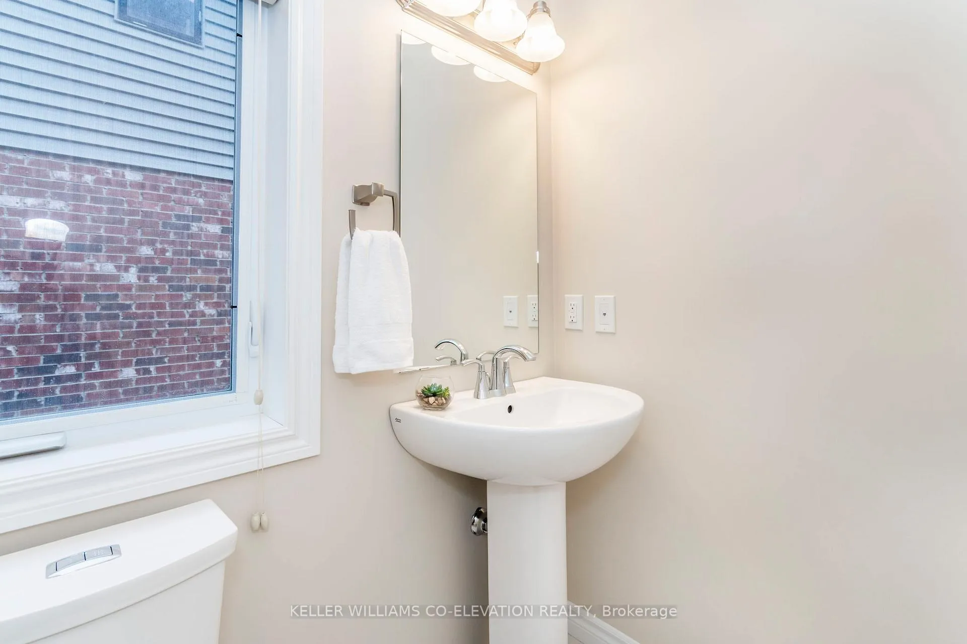 Photo 16 of 963 Wright Drive, Midland — HOMEH