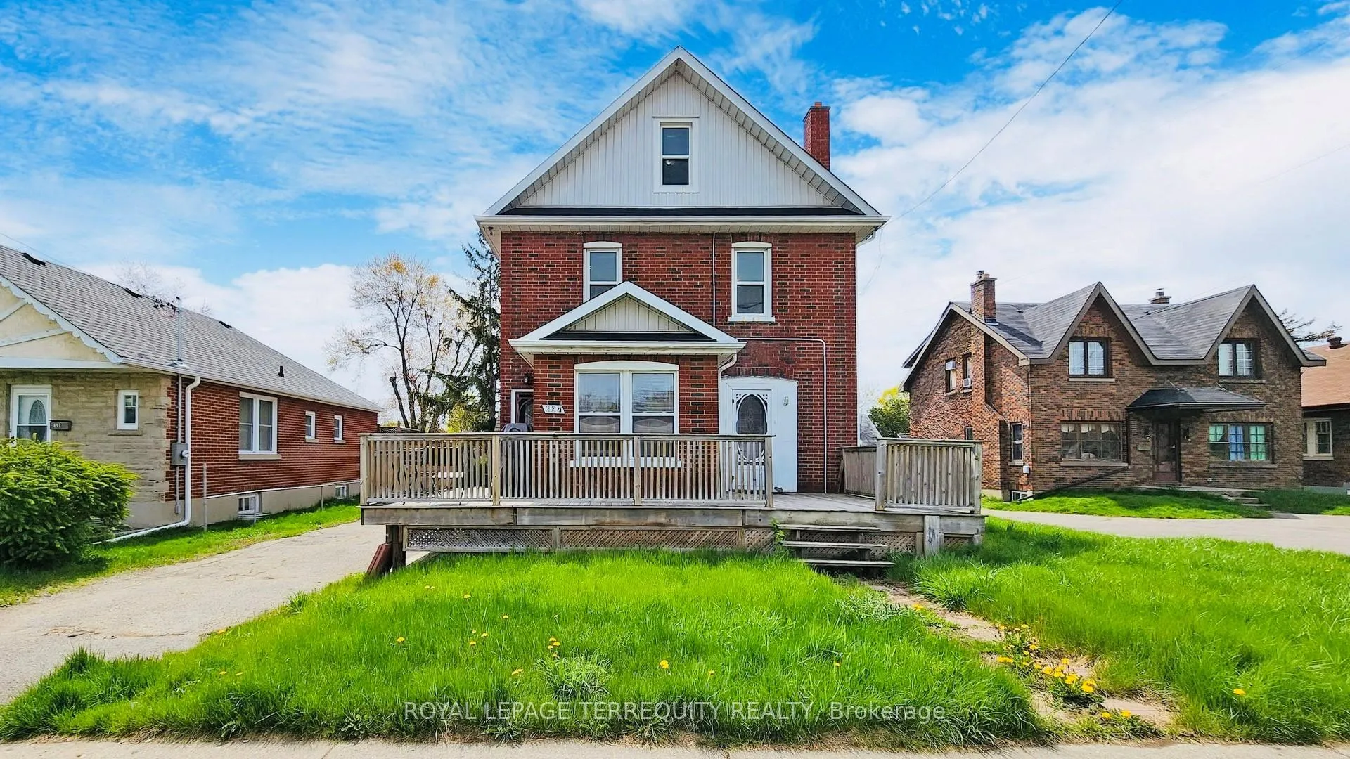 Photo 1 of 697 King Street W, Oshawa, Vanier — HOMEH