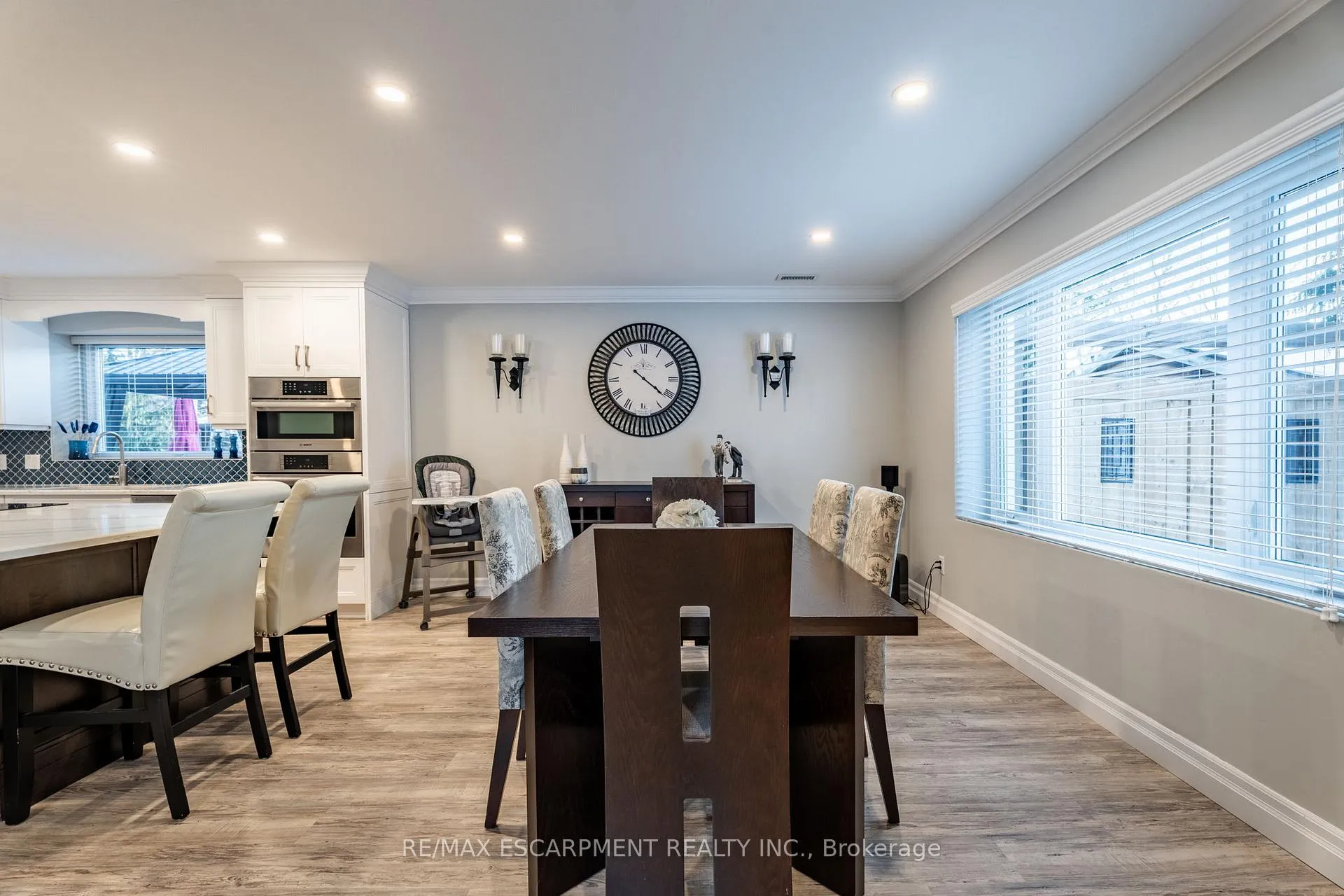 Photo 10 of 16 Noble Kirk Drive, Hamilton, Rural Flamborough — HOMEH