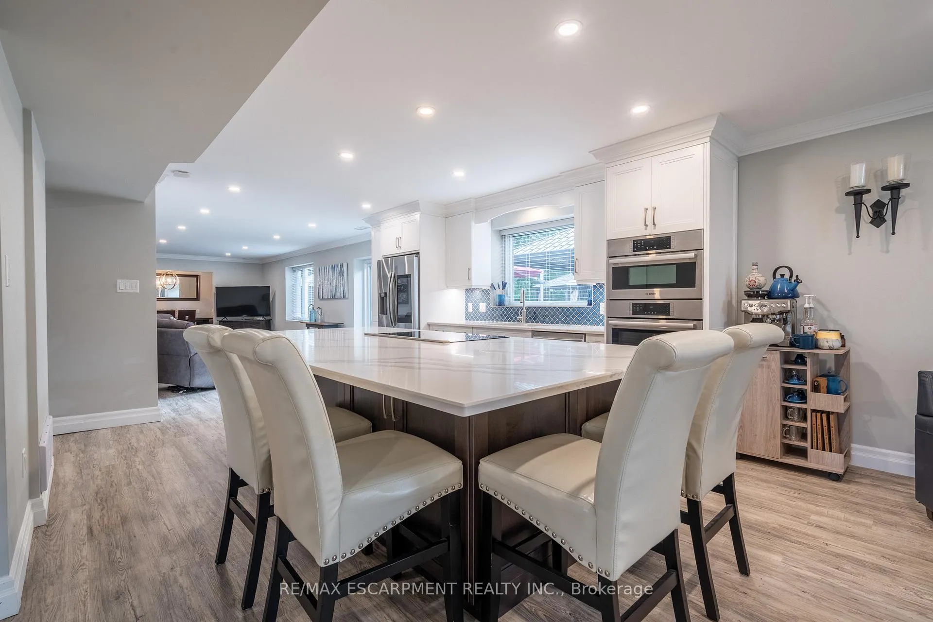 Photo 12 of 16 Noble Kirk Drive, Hamilton, Rural Flamborough — HOMEH