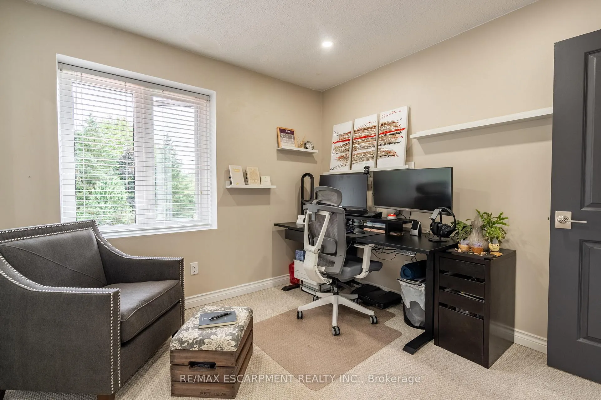 Photo 25 of 16 Noble Kirk Drive, Hamilton, Rural Flamborough — HOMEH