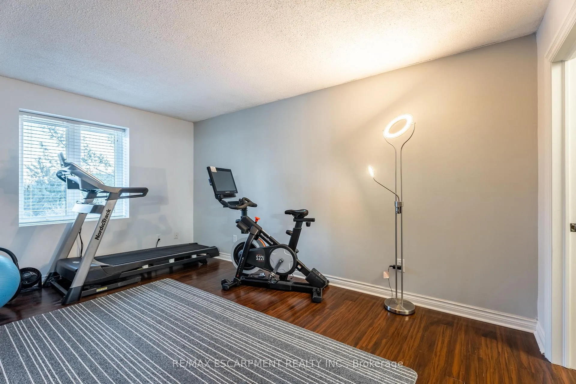 Photo 30 of 16 Noble Kirk Drive, Hamilton, Rural Flamborough — HOMEH