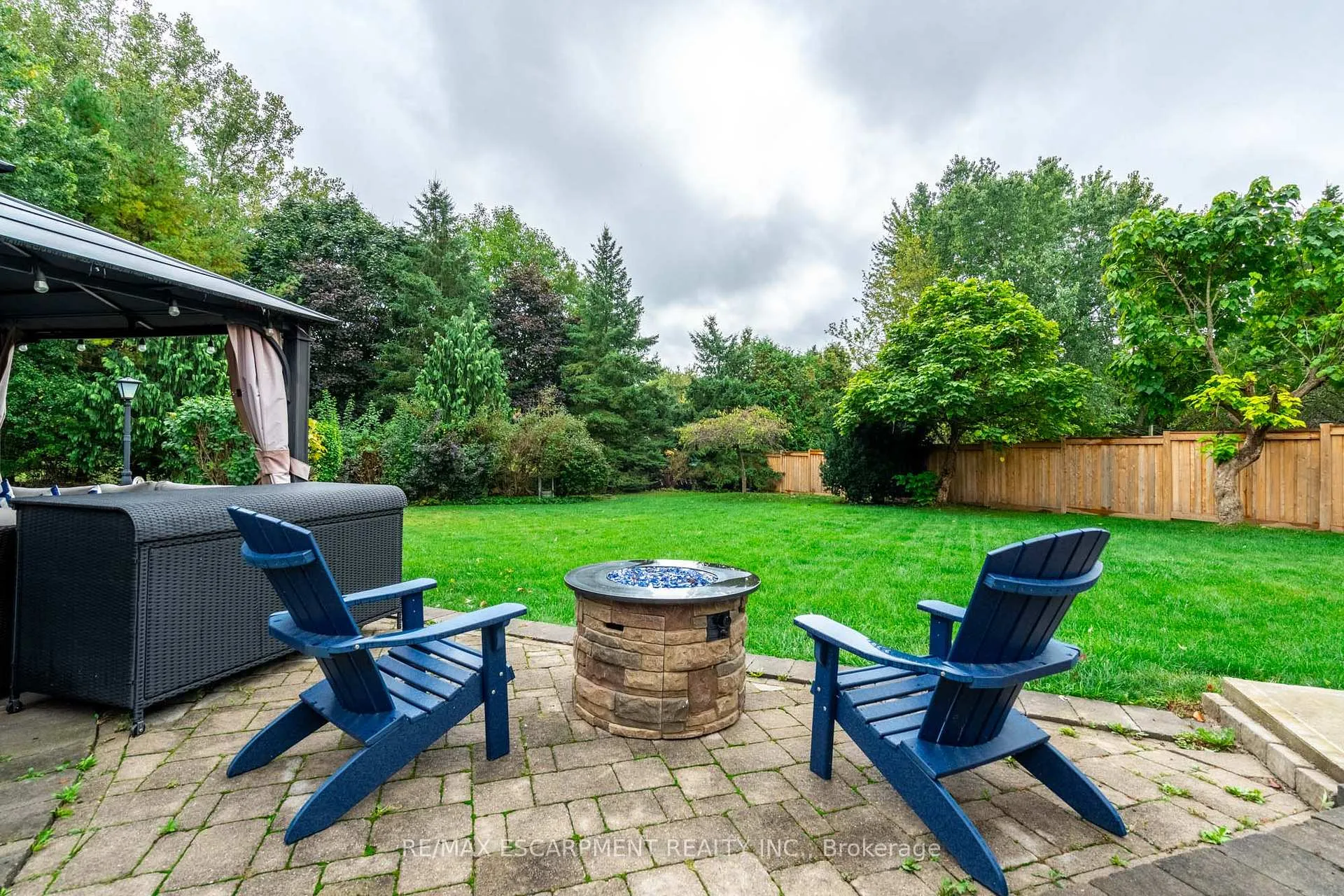 Photo 35 of 16 Noble Kirk Drive, Hamilton, Rural Flamborough — HOMEH