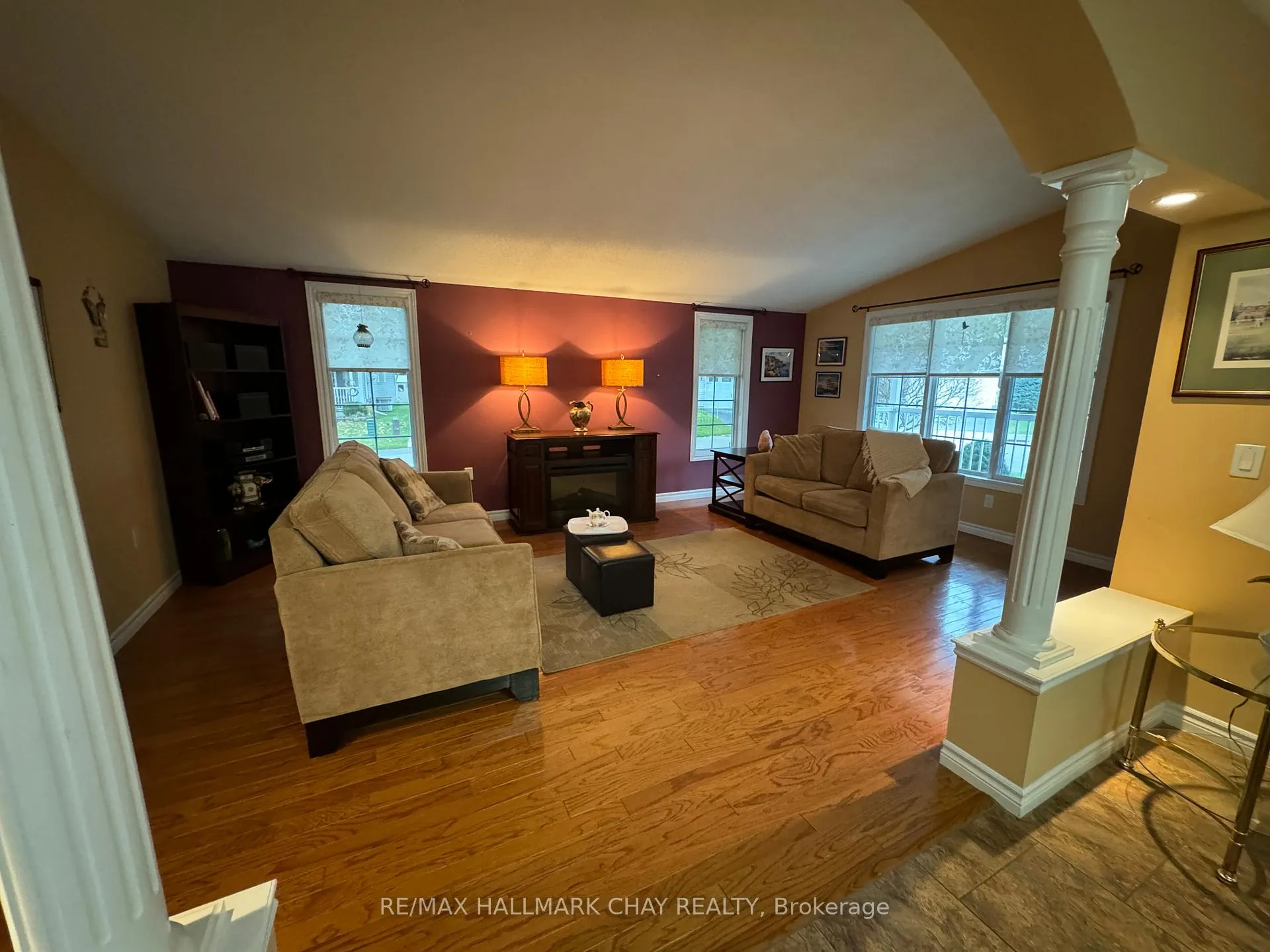 Photo 9 of 4 Ventnor Crescent, Wasaga Beach — HOMEH