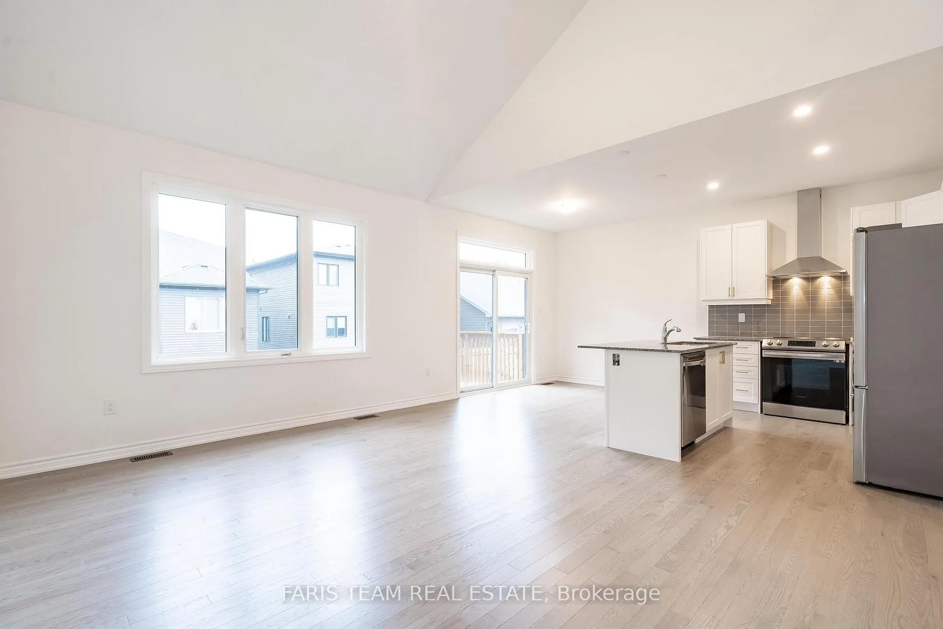 Photo 9 of 132 Ansley Road, Wasaga Beach — HOMEH