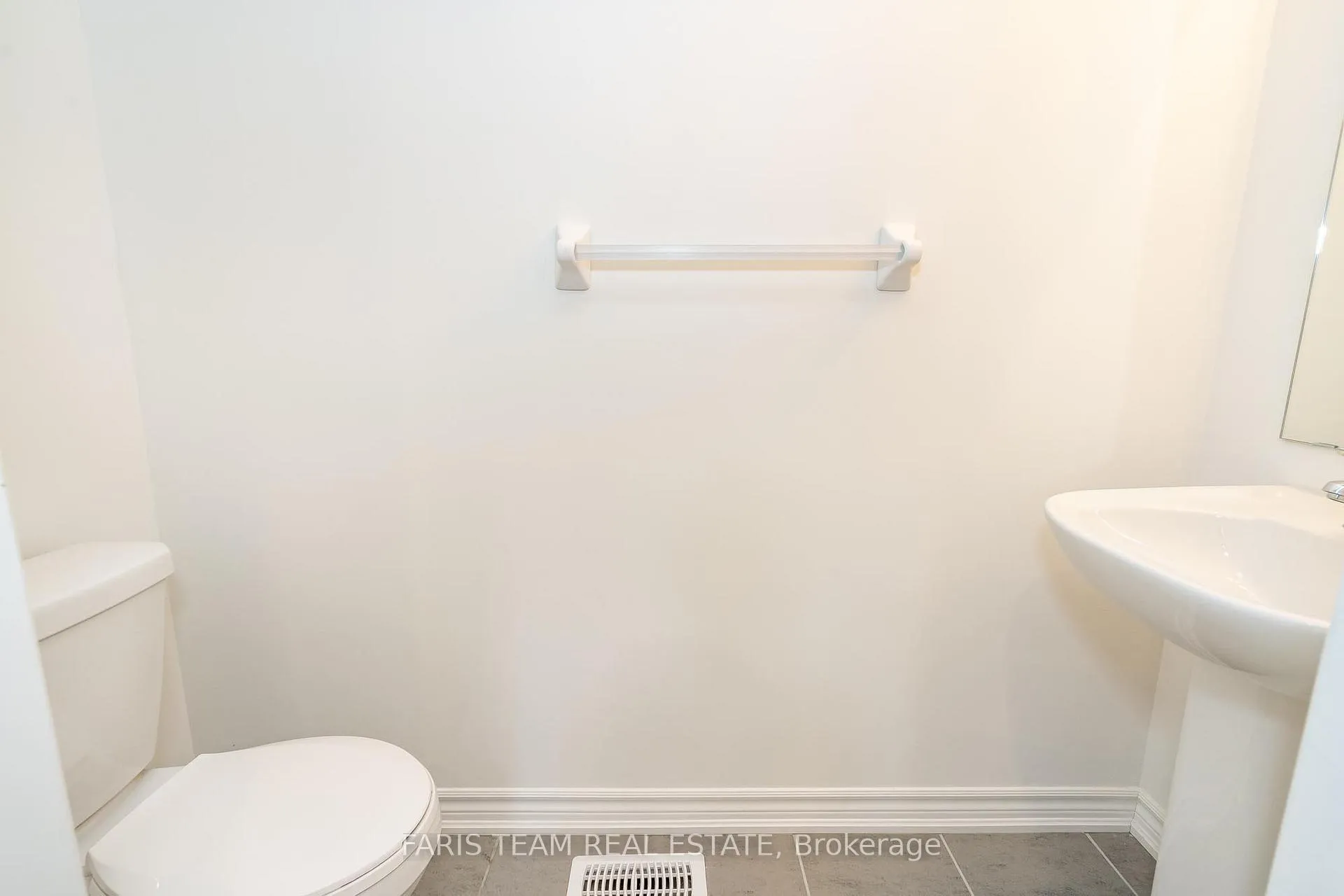 Photo 13 of 132 Ansley Road, Wasaga Beach — HOMEH