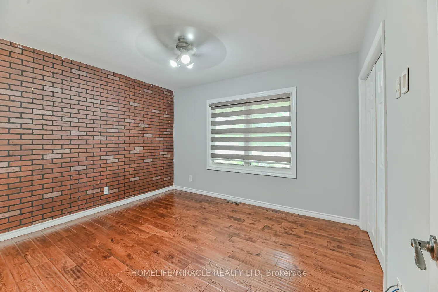 Photo 19 of 1024 Barton Street, Hamilton, Stoney Creek — HOMEH