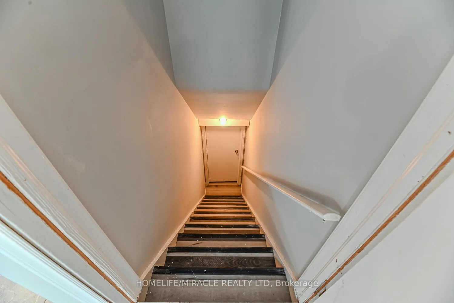 Photo 26 of 1024 Barton Street, Hamilton, Stoney Creek — HOMEH